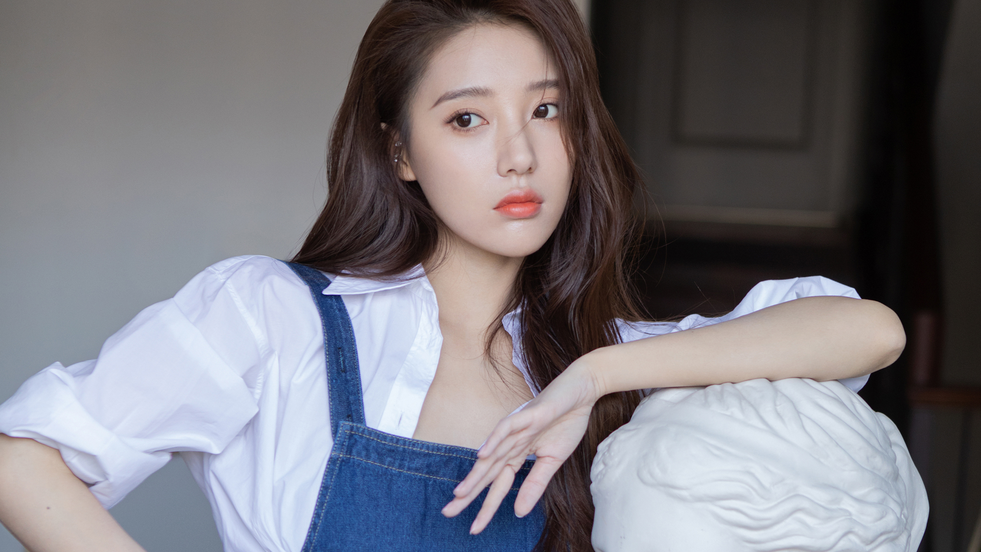 清纯长发美女安泳畅壁纸