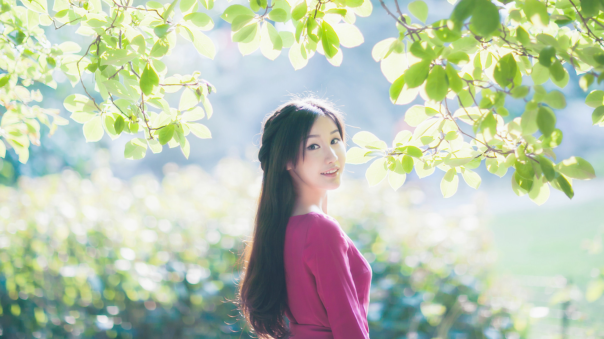 刘璐珈灵秀气质壁纸，清纯美女电脑壁纸免费下载