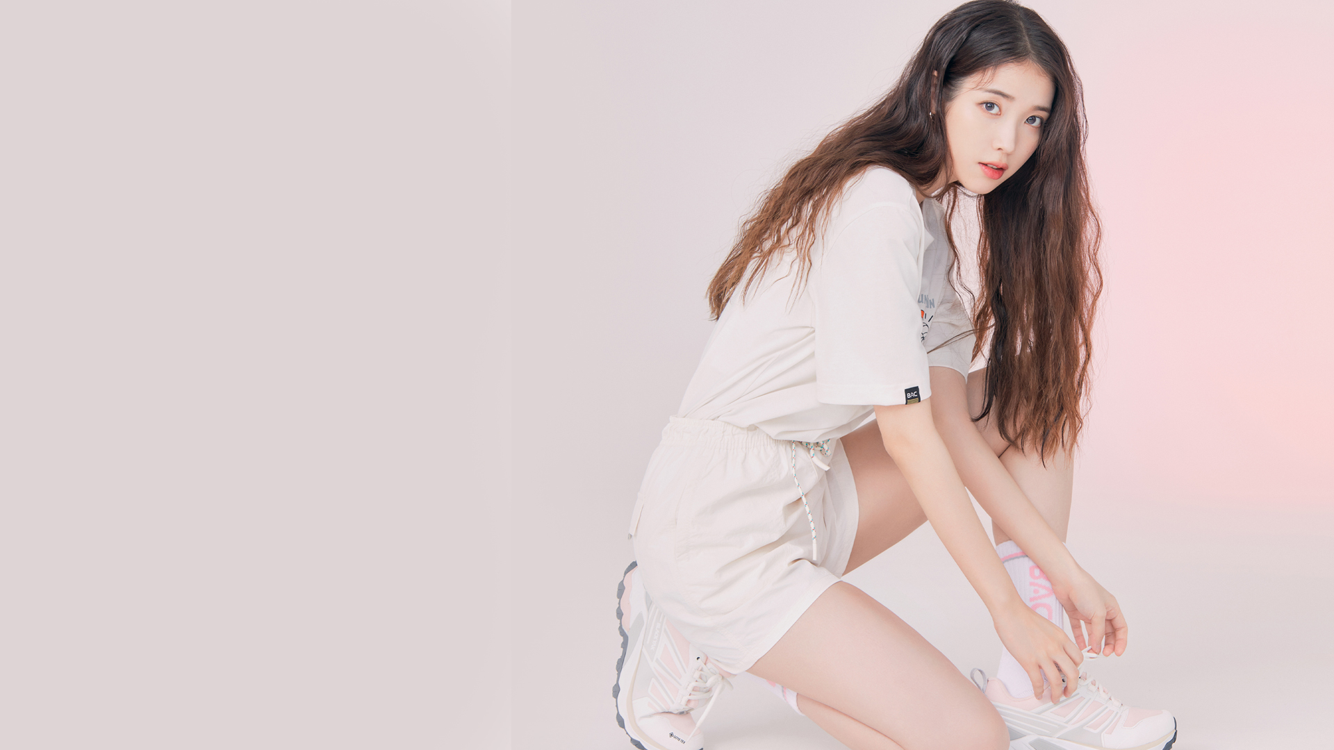 李知恩精选美女壁纸，免费下载，电脑桌面美化首选！