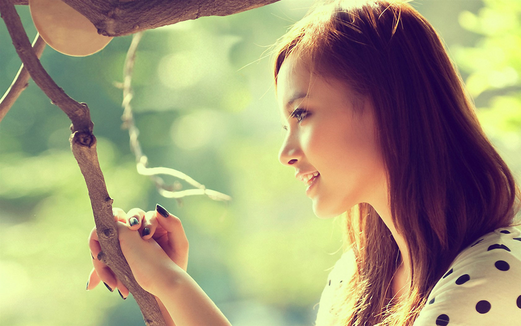 清新自然美女壁纸，免费电脑壁纸高清下载