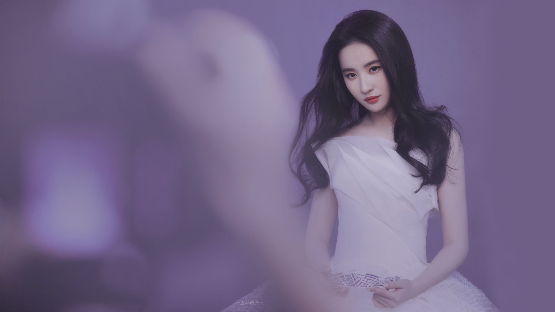 刘亦菲·梦幻唯美，高清白色裙子美女壁纸，免费电脑桌面下载