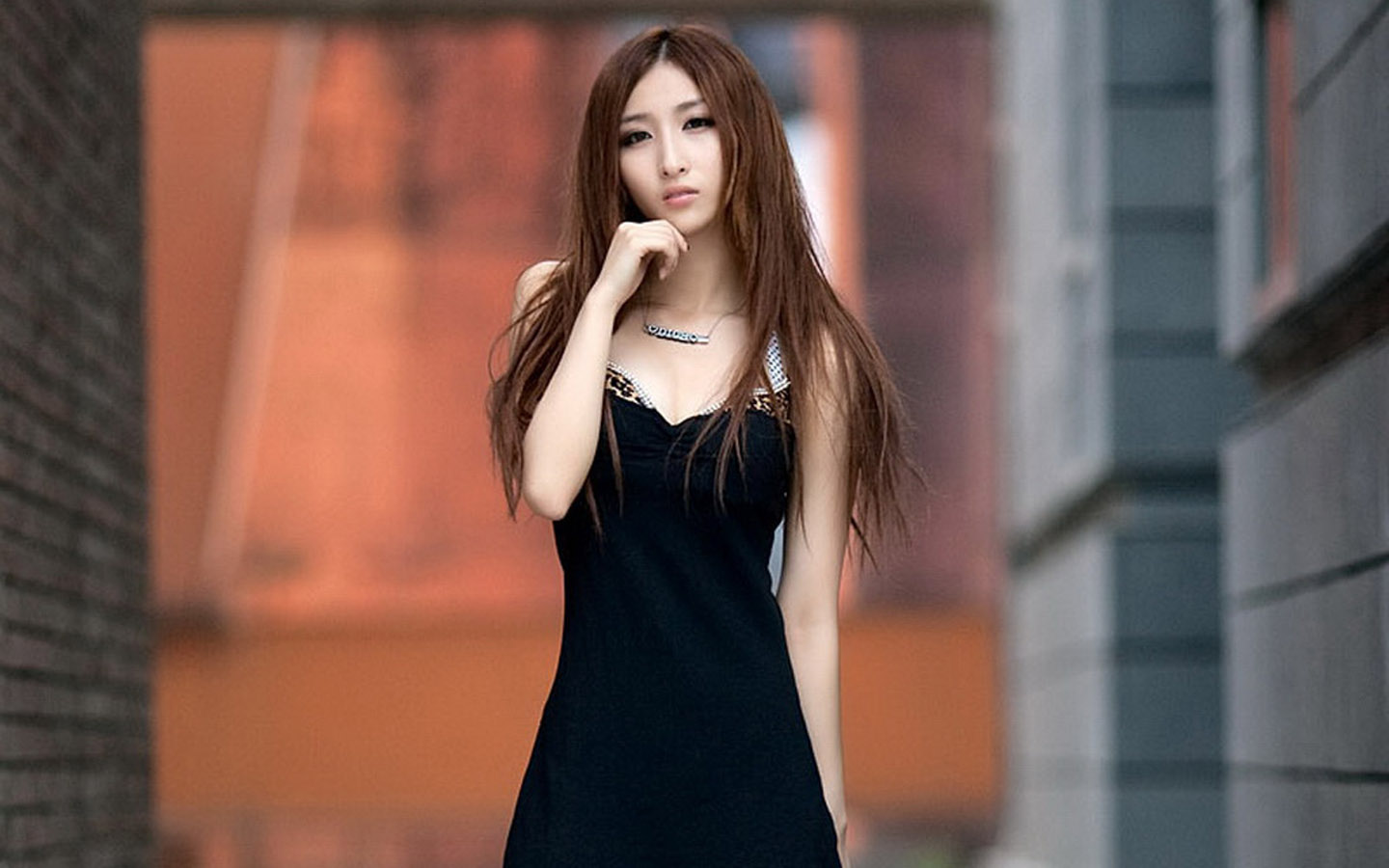 好看的美女桌面背景