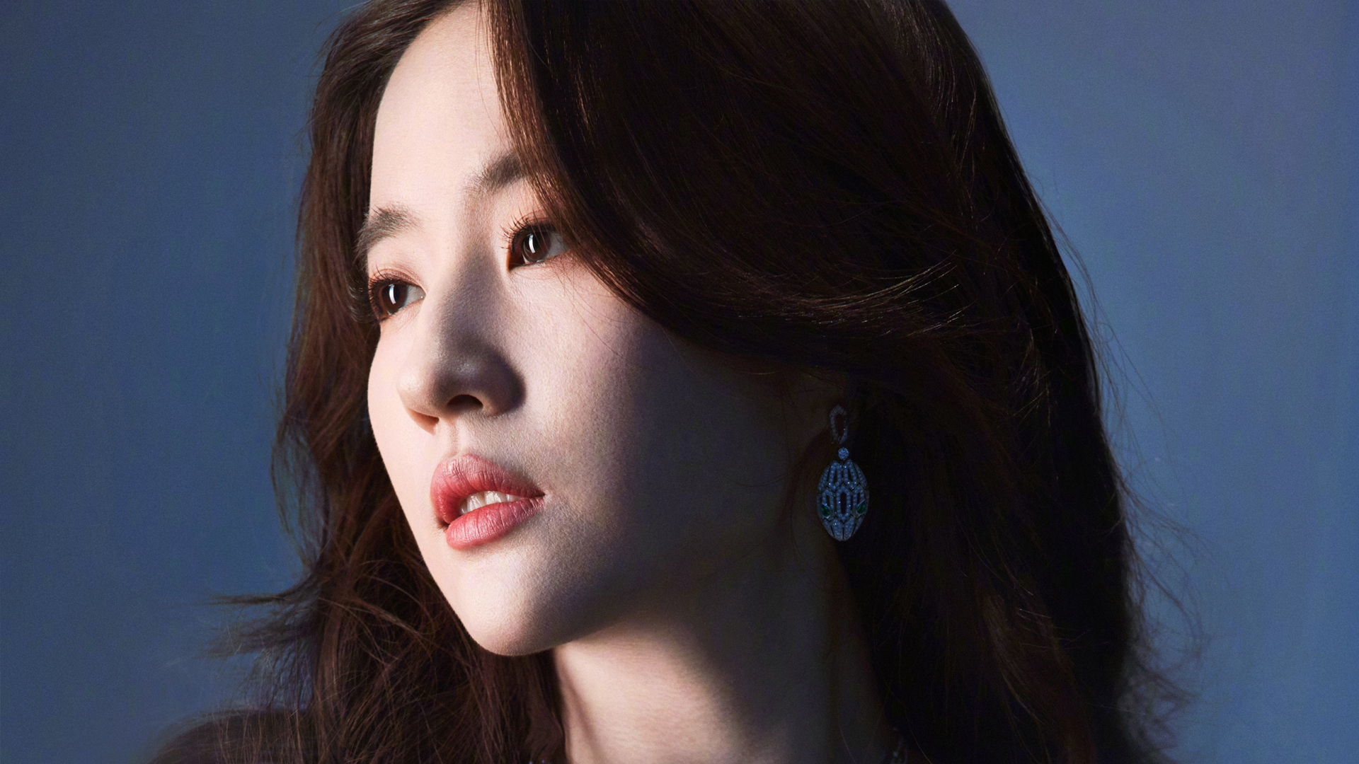 刘亦菲绝美高清电脑壁纸大放送，免费下载尽享美女风采！