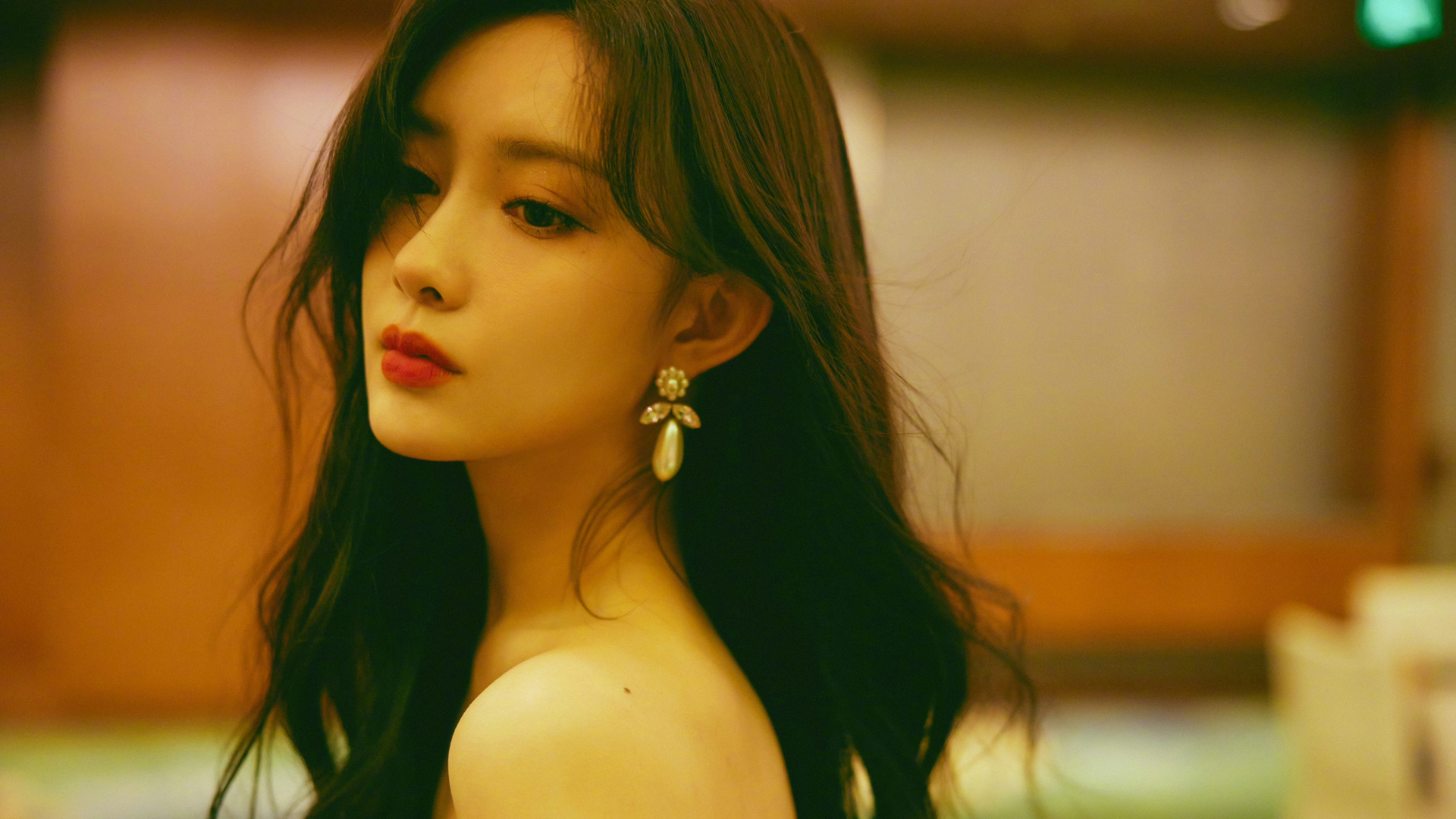 长发美女孟子义壁纸