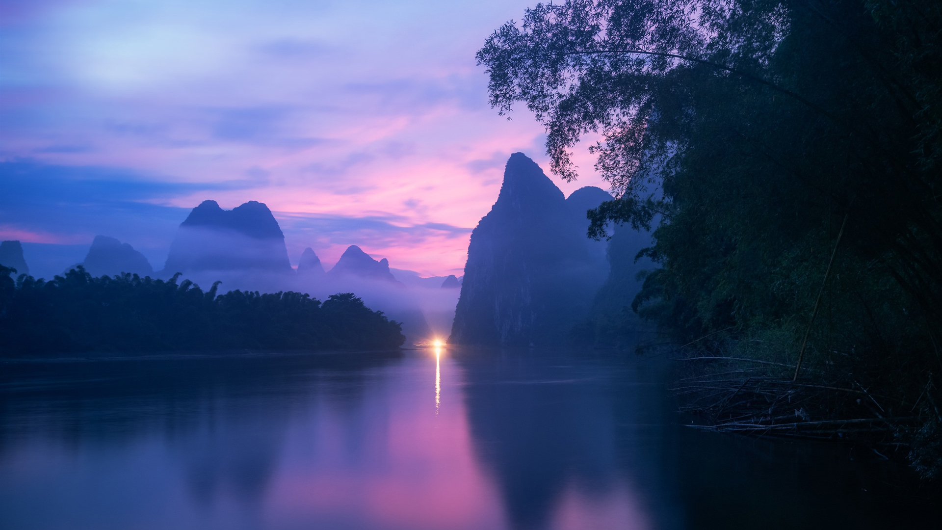 桂林山水风景，河山雾景黄昏光，绝美电脑壁纸免费下载