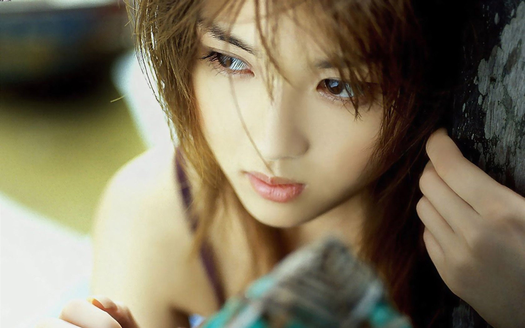 耳目一新美女桌面壁纸
