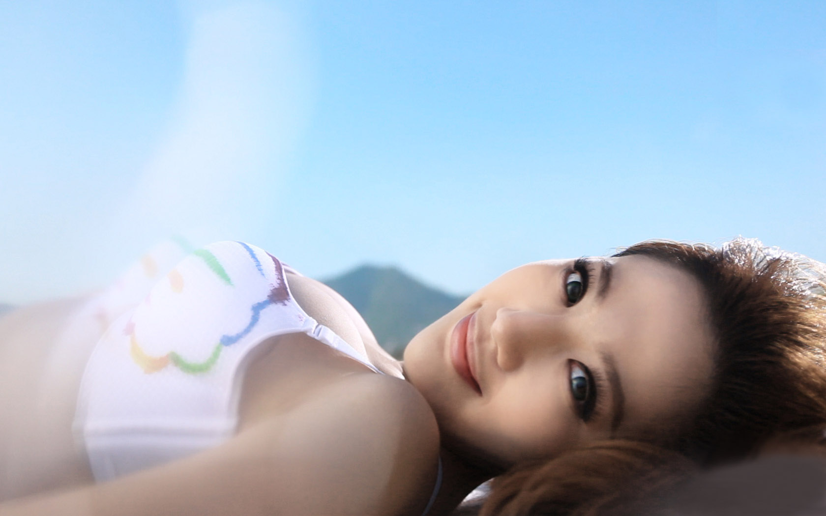 浪漫美女壁纸大赏，免费高清电脑桌面壁纸下载
