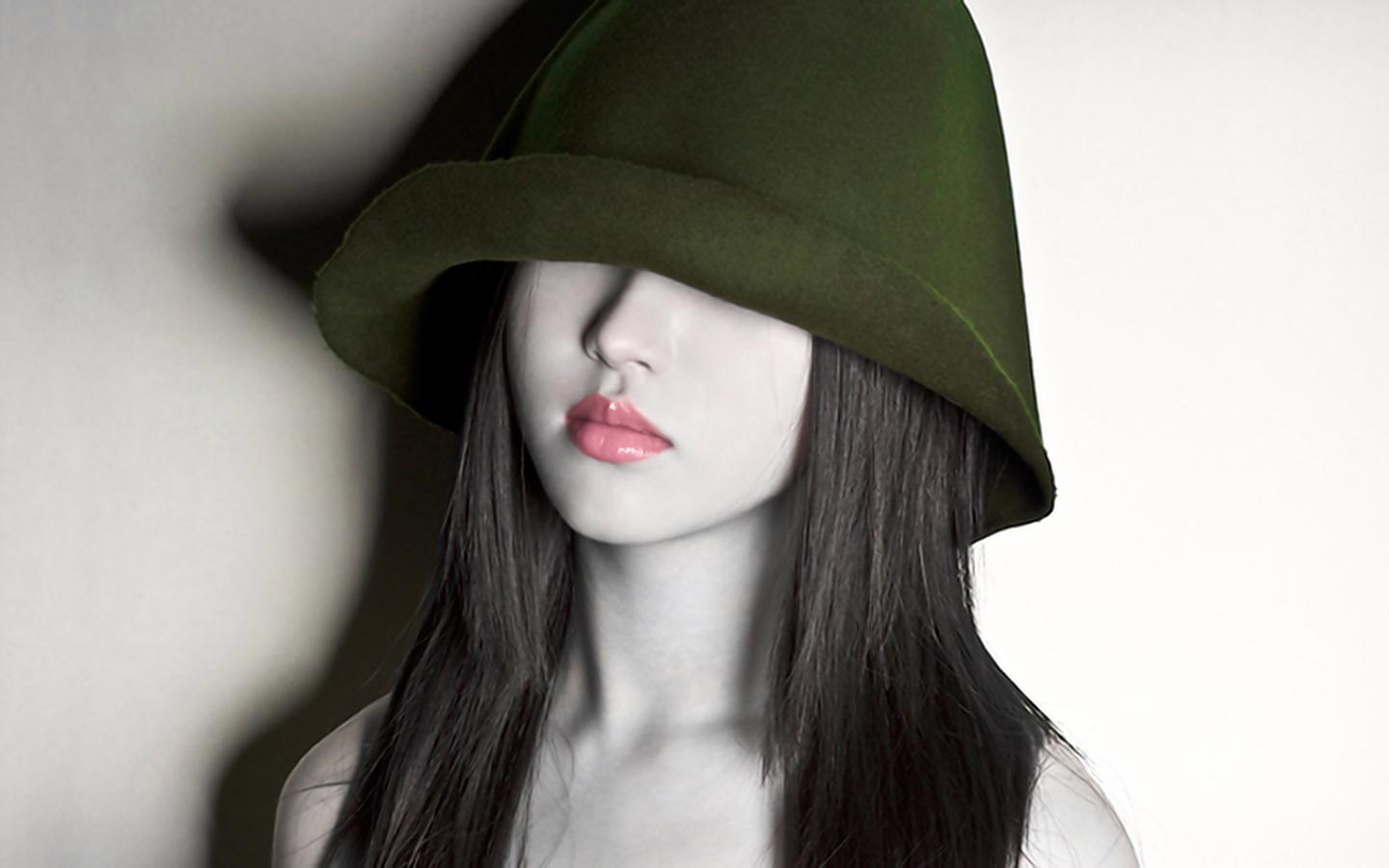 美女戴帽壁纸精选，免费高清电脑桌面背景下载