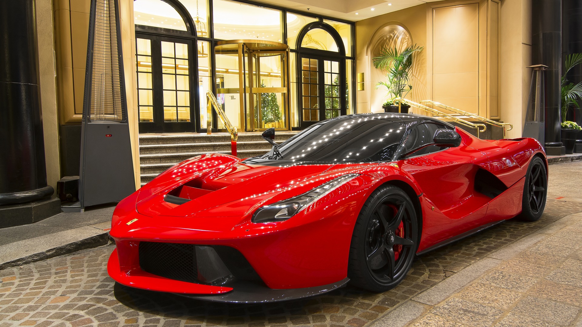 法拉利Laferrari，红色法拉利跑车壁纸
