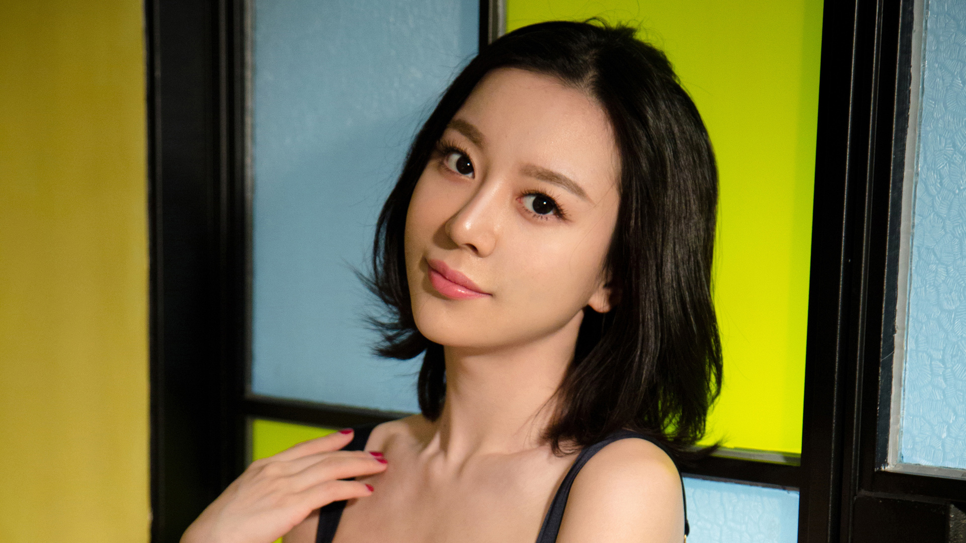 慕羽茜短发美女模特，精选桌面壁纸，免费电脑壁纸下载