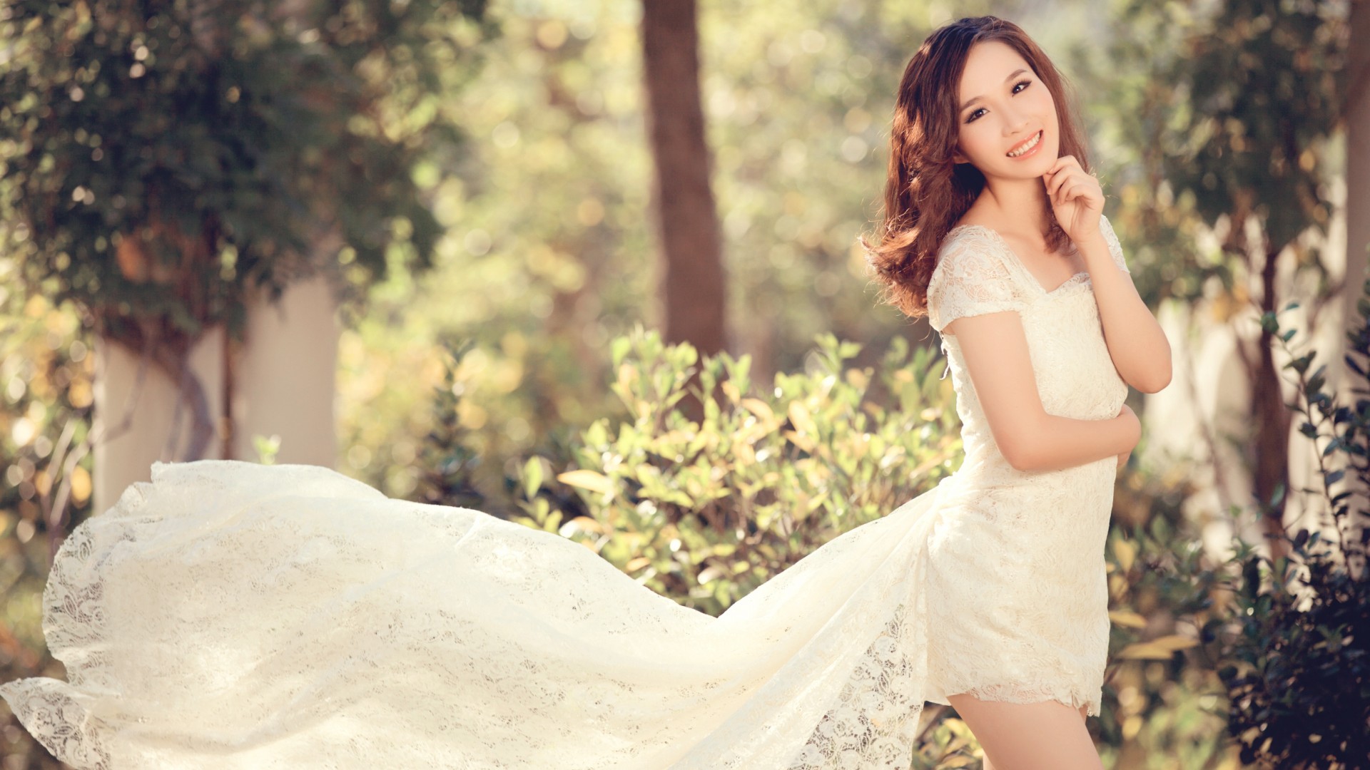 魅力女性壁纸大赏，气质美女电脑壁纸免费下载