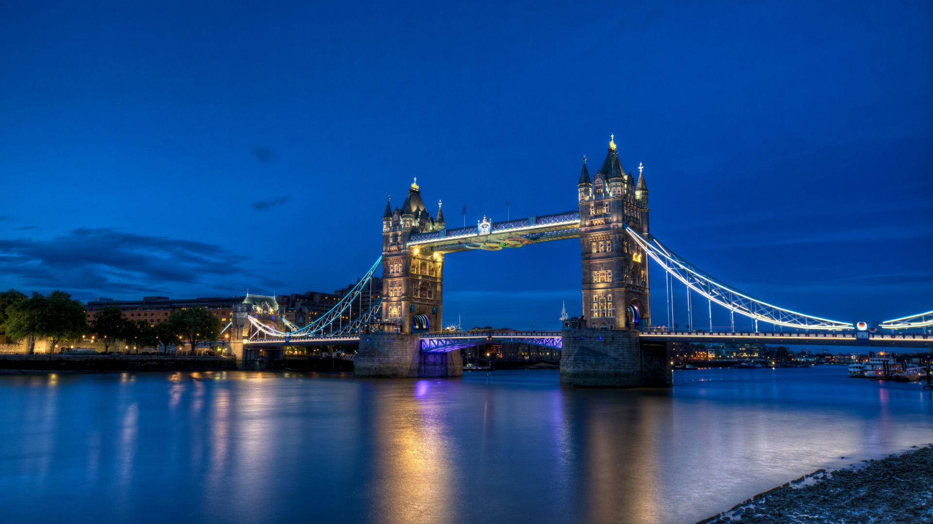 英国泰晤士河风景桌面壁纸