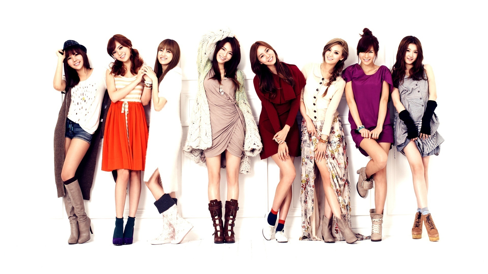 2015年韩国美女组合KPOP最新动态，学校美女桌面壁纸免费下载