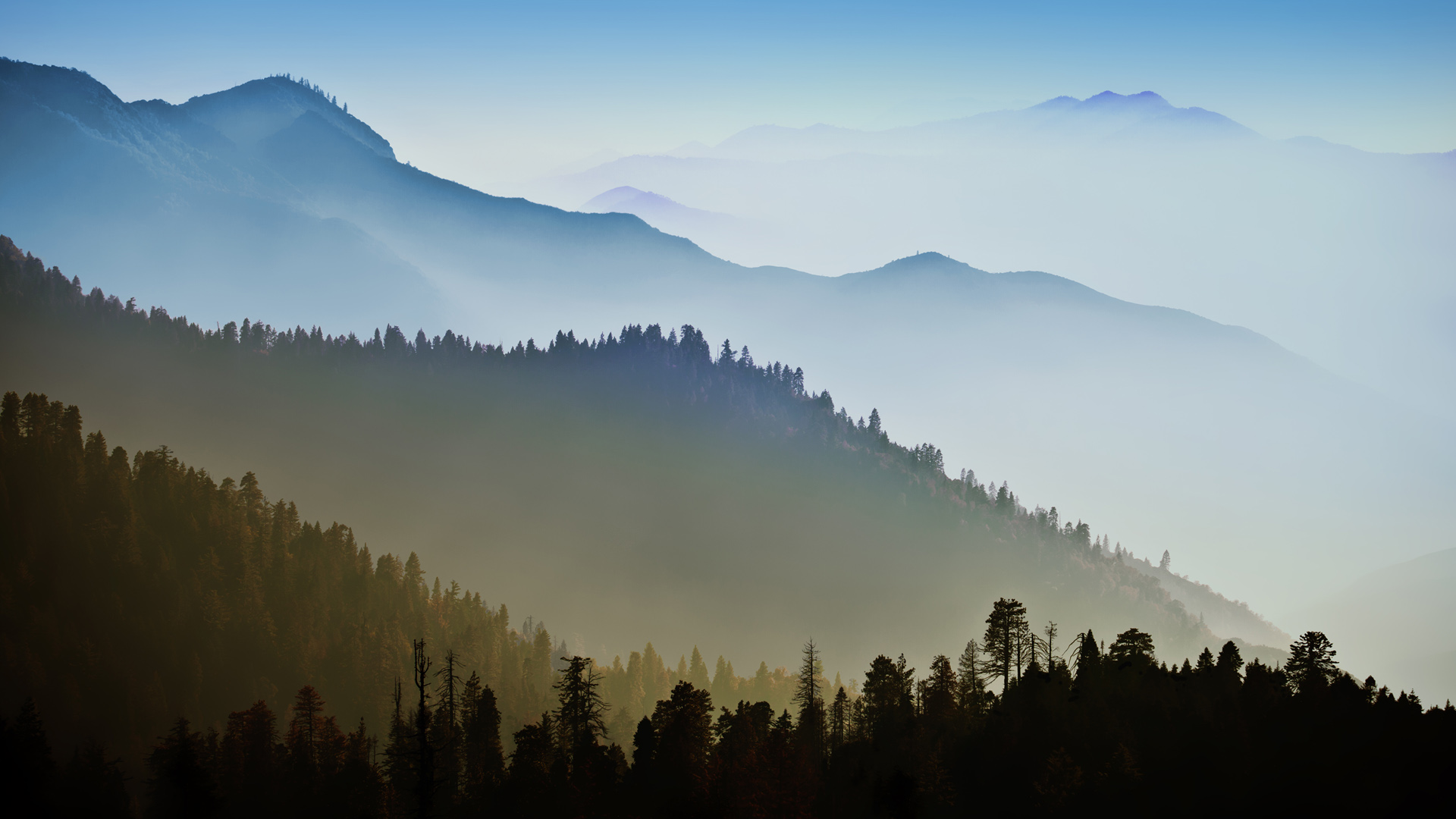 连绵山脉美景壁纸，免费高清桌面背景下载