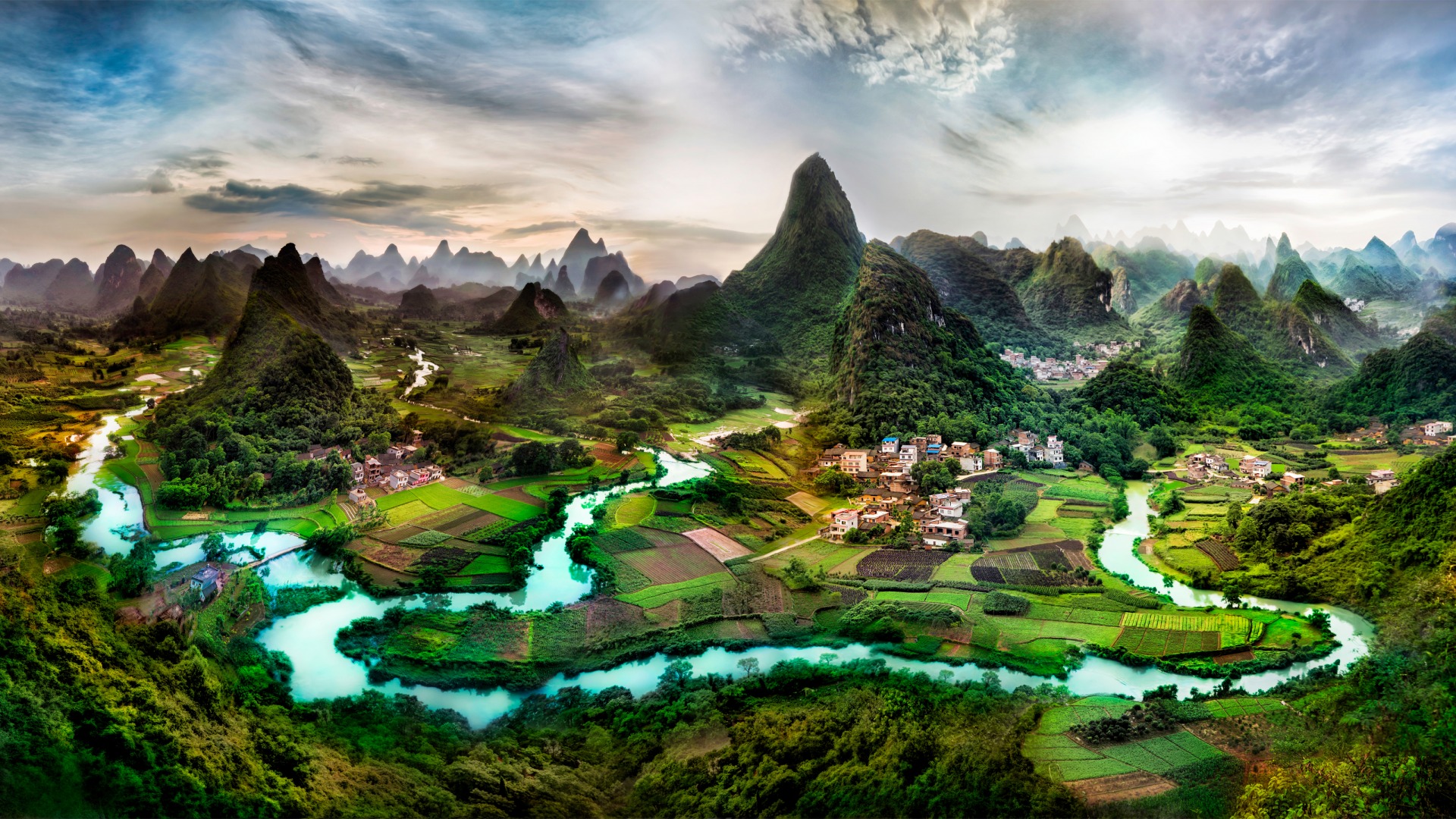 广西桂林自然美景，山水田园如画，天空云彩共绘瑰丽壁纸，免费下载装点你的电脑桌面