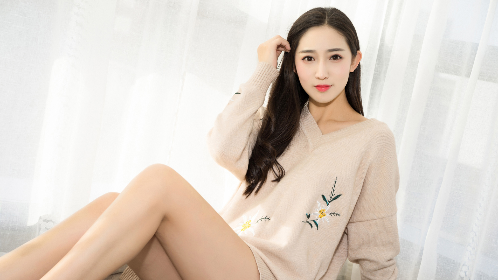 克拉女神姜璐，精选清爽美女壁纸，免费电脑壁纸下载