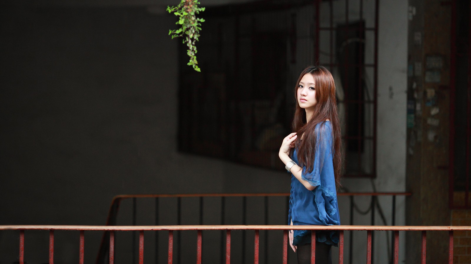 伤感美女小雅，精选伤感壁纸，免费电脑壁纸下载