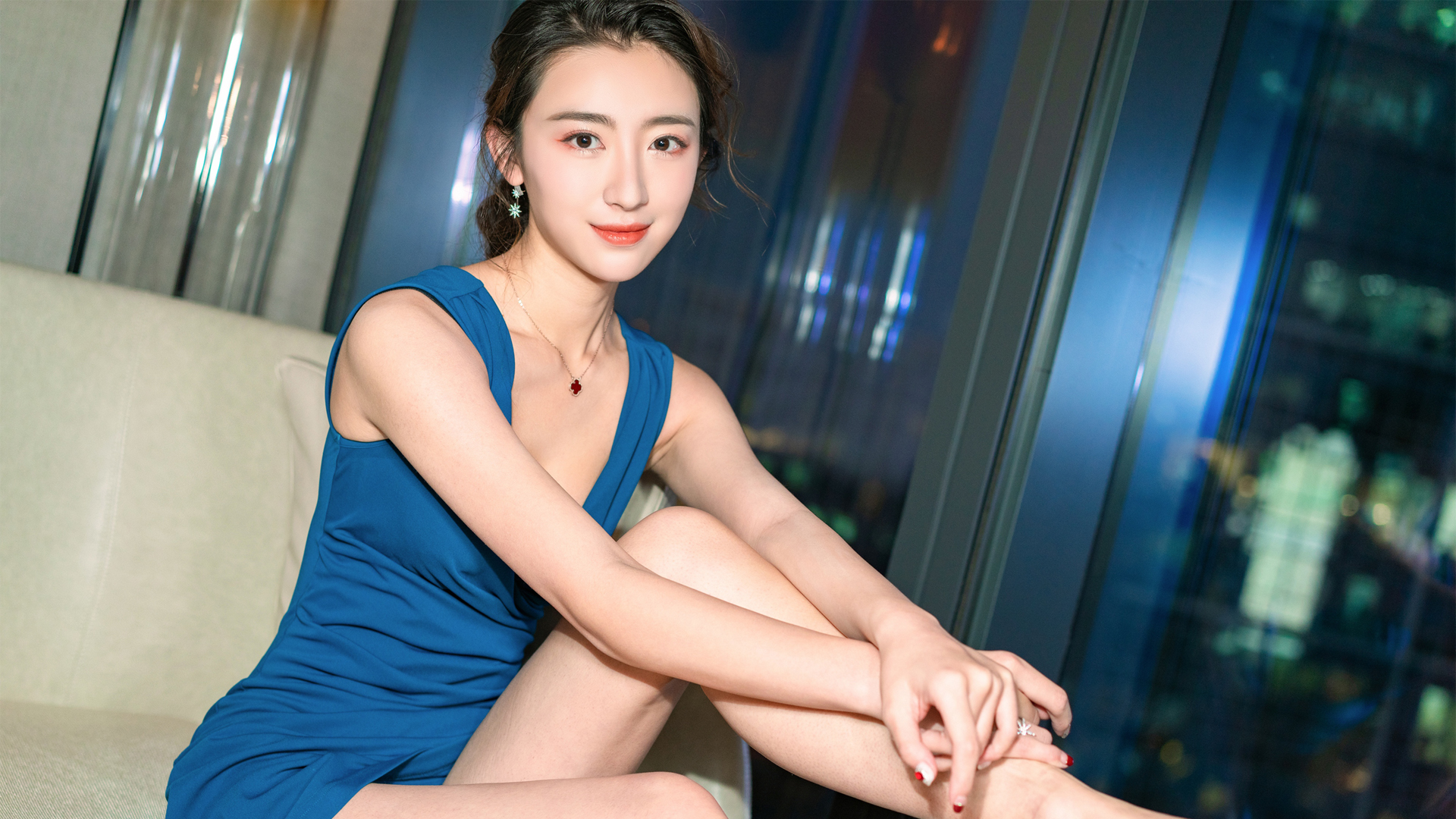 克拉女神高清美女熙妍壁纸