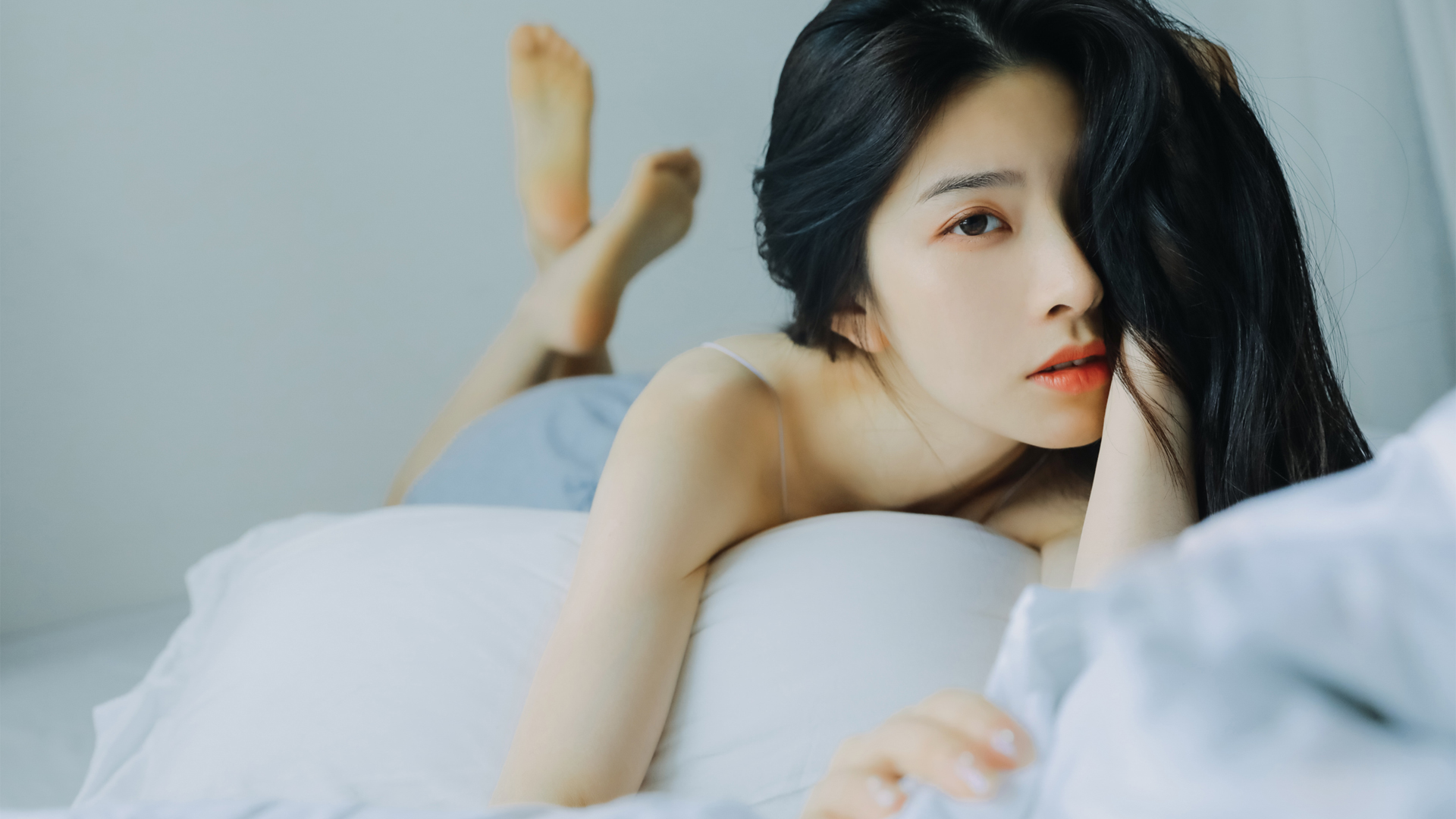 家居小清新美女写真，高清壁纸精选，免费电脑壁纸下载
