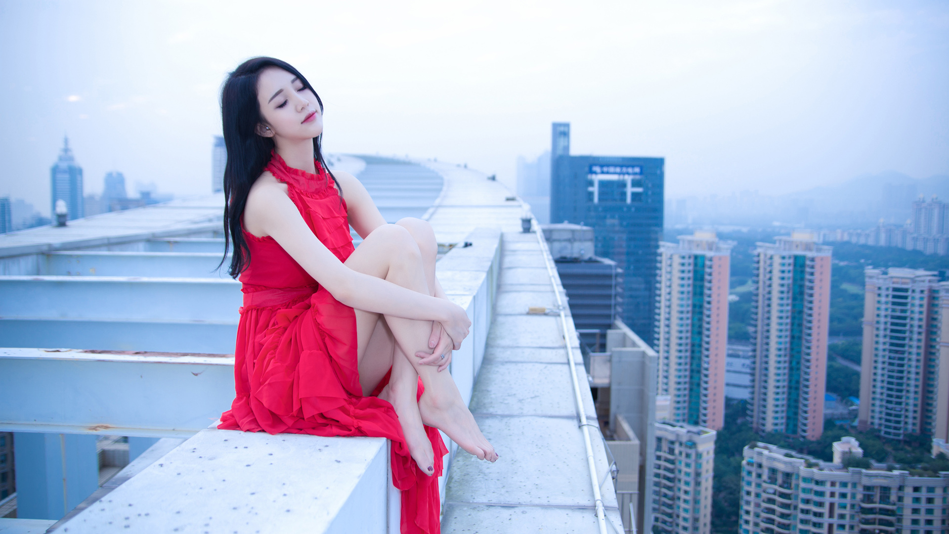 Crystal Lee李倩倩精选桌面壁纸，美女高清电脑壁纸免费下载