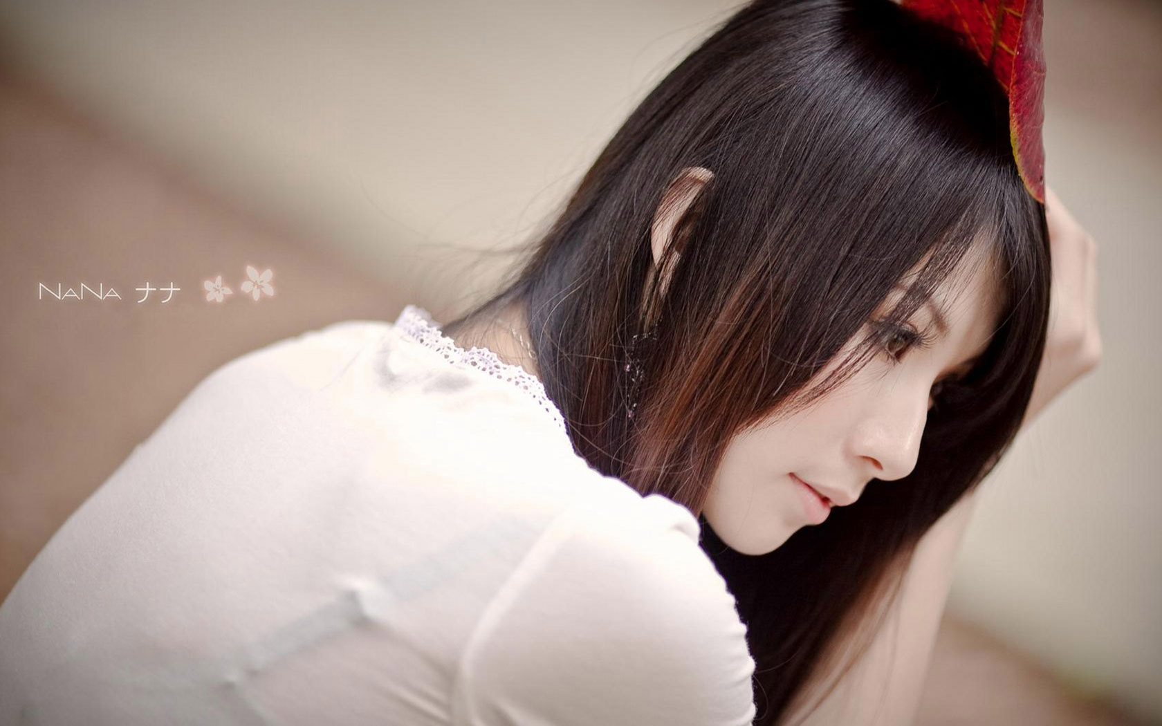养眼美女桌面背景图片