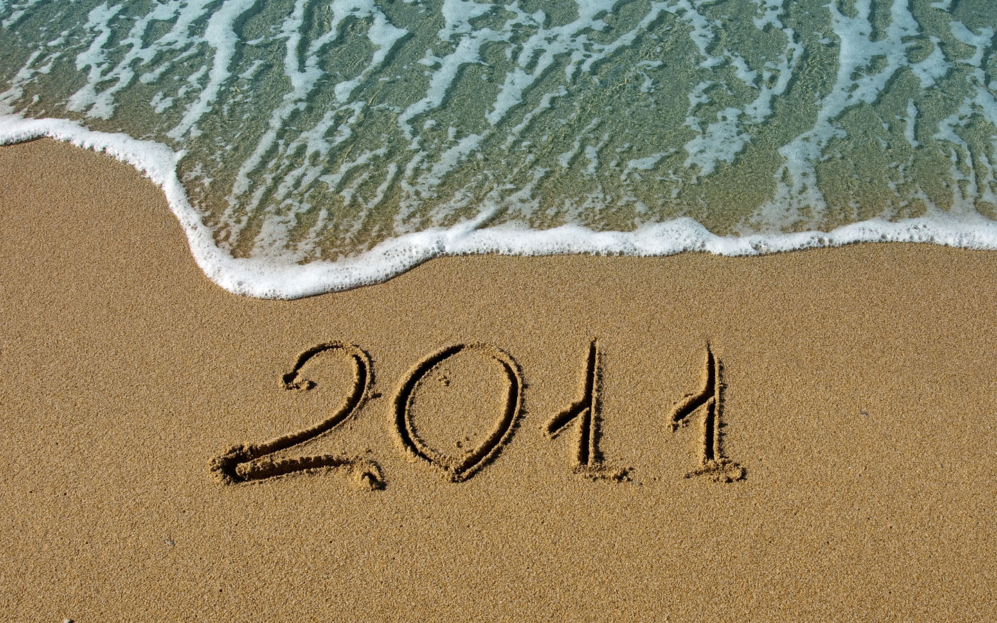 2011绝美海边沙滩壁纸，免费下载，装点你的电脑桌面！