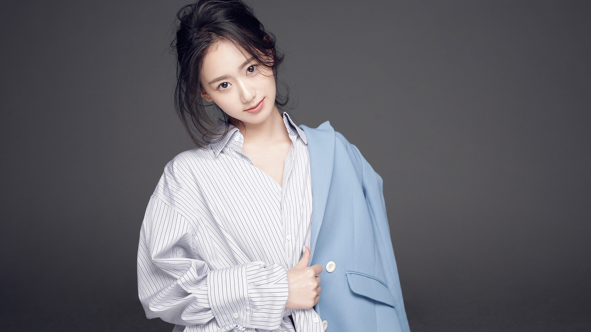 李嘉雯精选美女电脑壁纸，高清免费下载