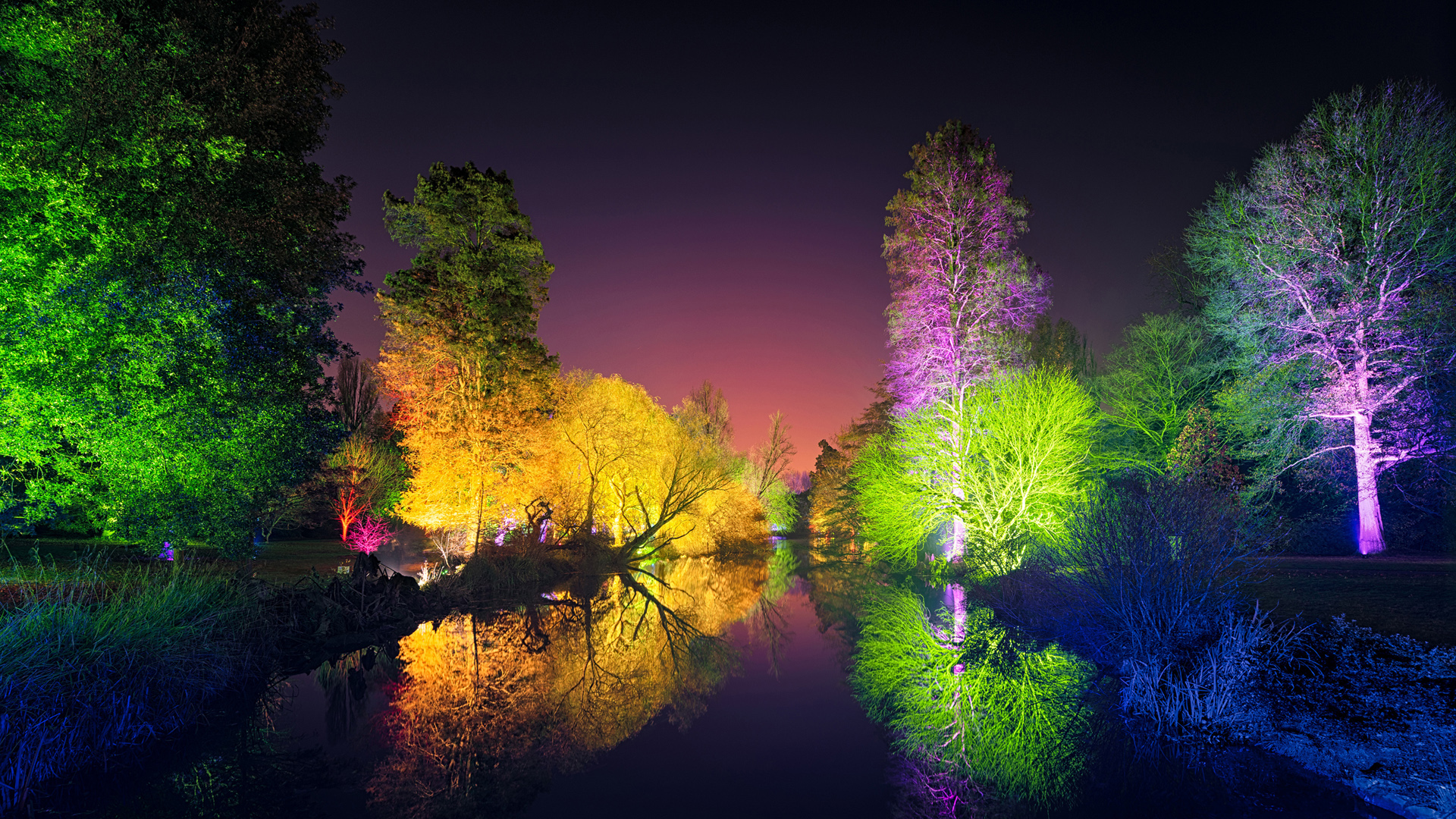 伦敦西昂公园夜景，绝美壁纸免费下载，装点你的电脑桌面