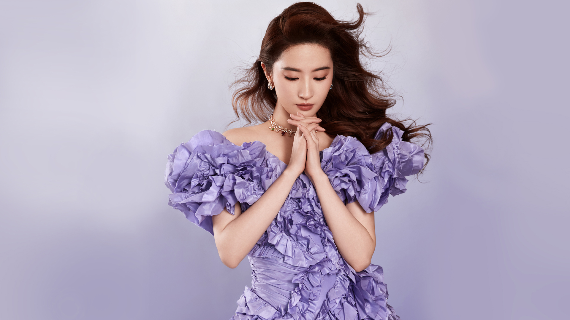 刘亦菲紫色礼服裙美照，精选美女图片壁纸，免费电脑壁纸下载