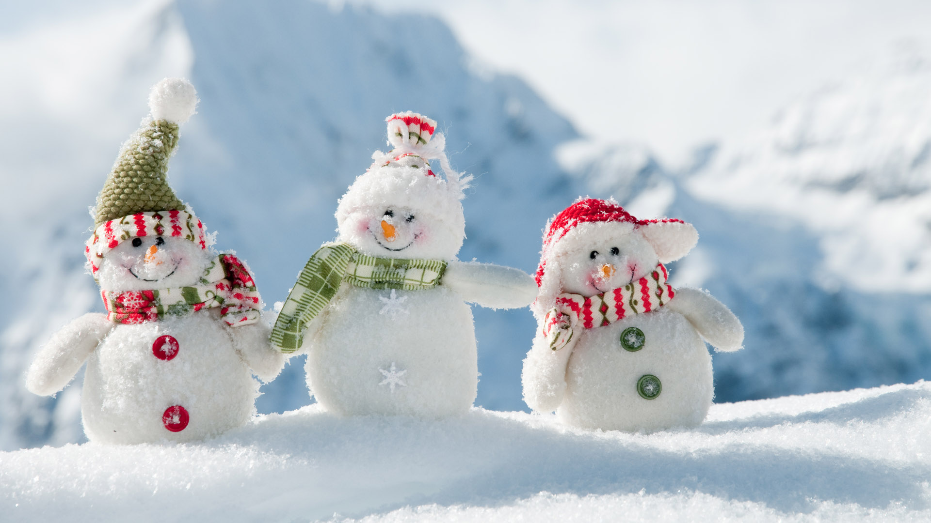 可爱圣诞雪人壁纸，免费电脑壁纸下载，精选三张等你来选！