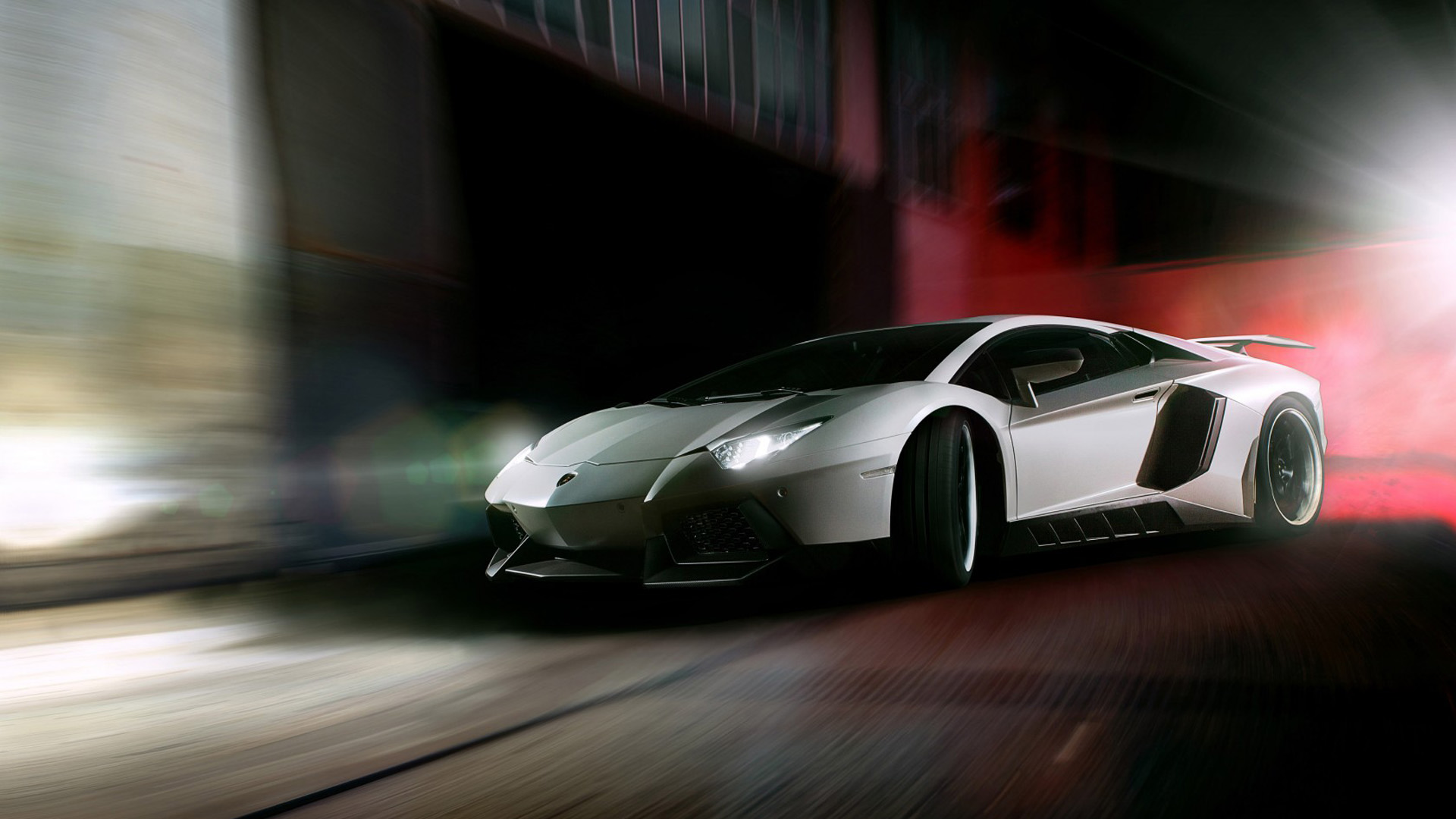 白色兰博基尼Aventador LP700-4超级跑车壁纸，免费电脑壁纸下载