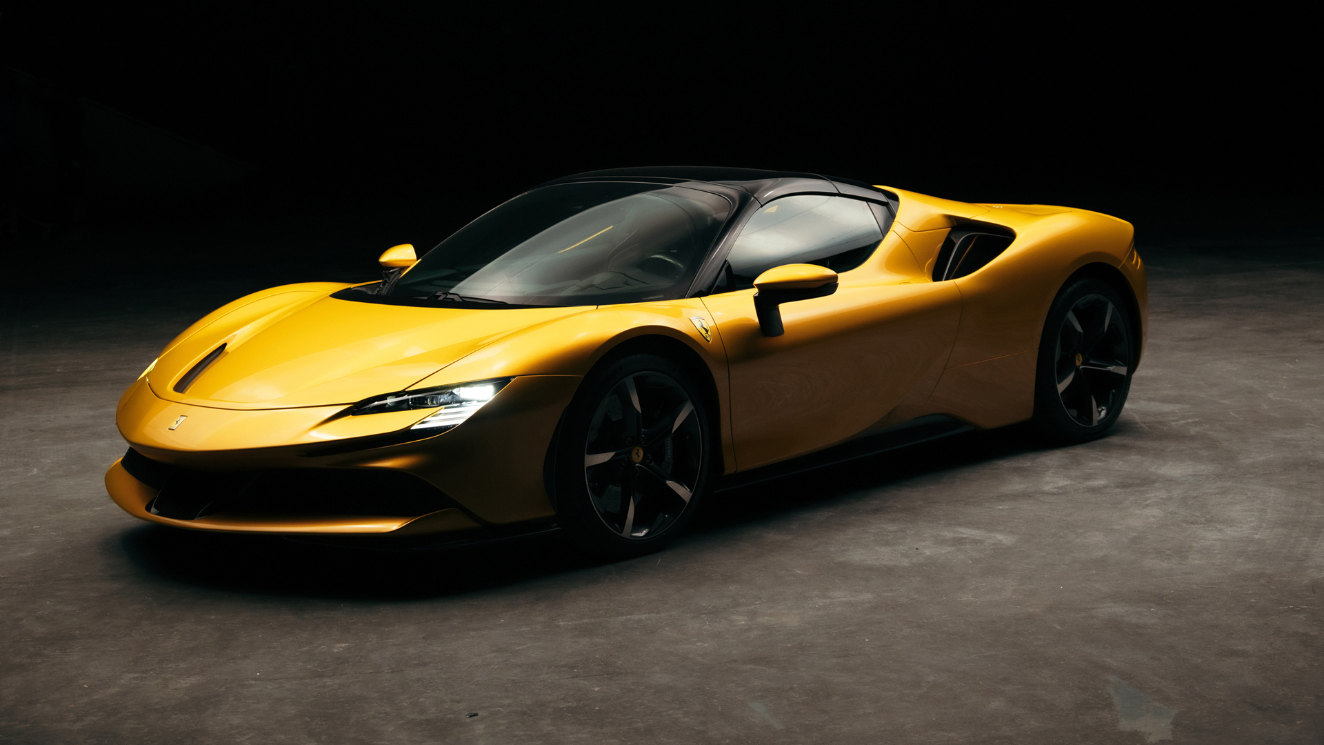 法拉利ferrari sf90 spider黄色跑车壁纸