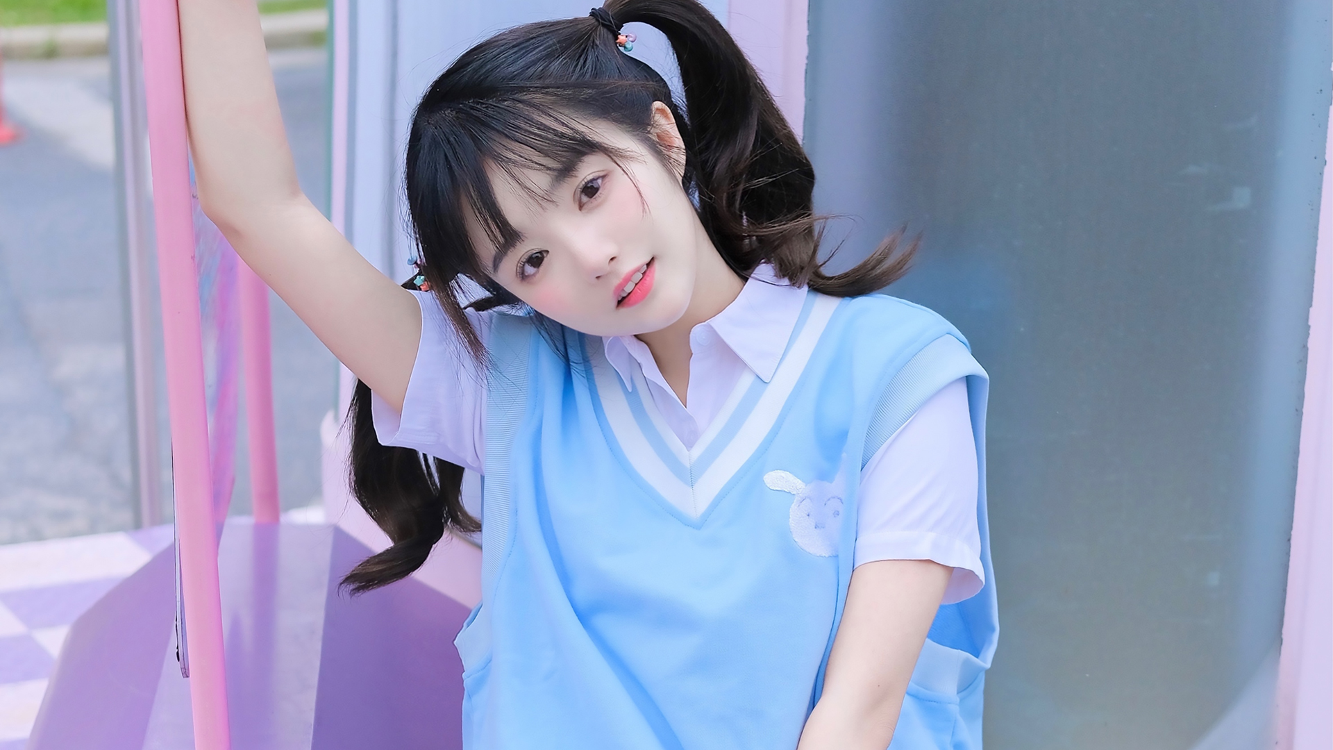 小陆离精选美女电脑壁纸，免费高清下载！