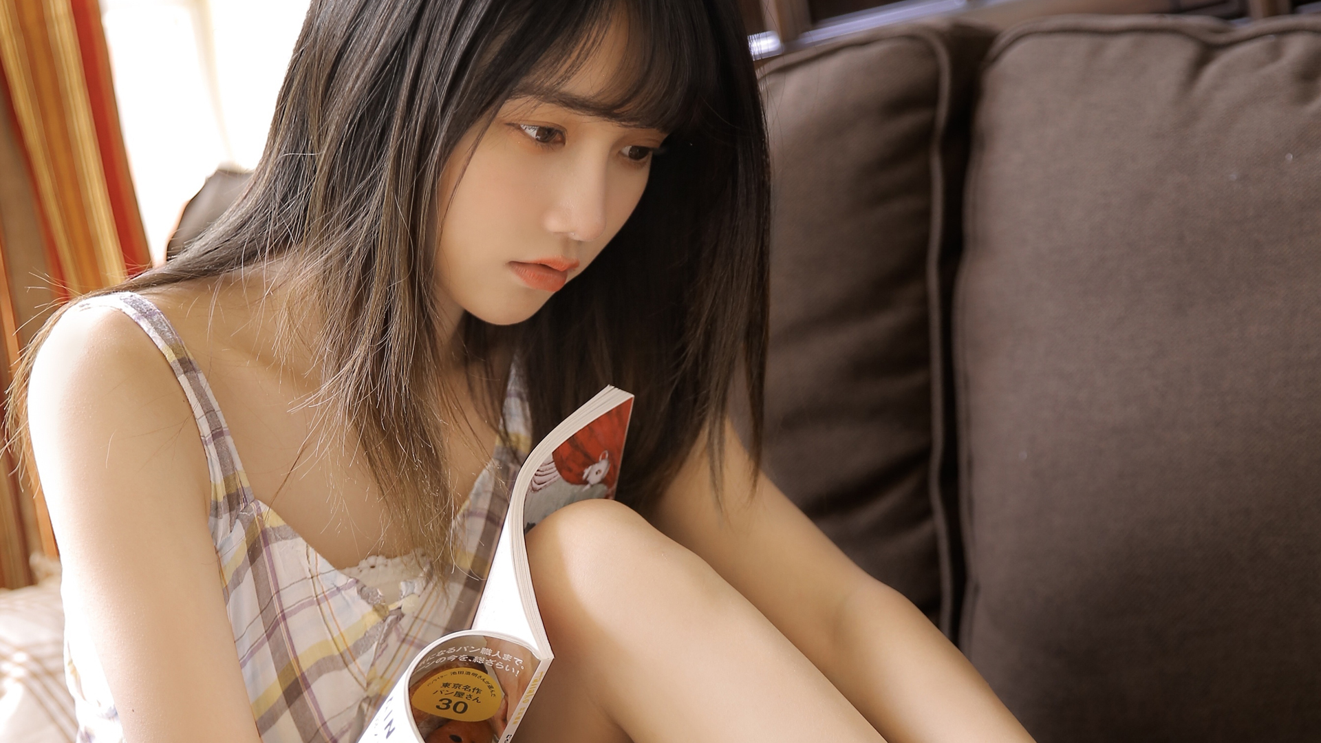 居家长发可爱清纯美女宋昕冉壁纸