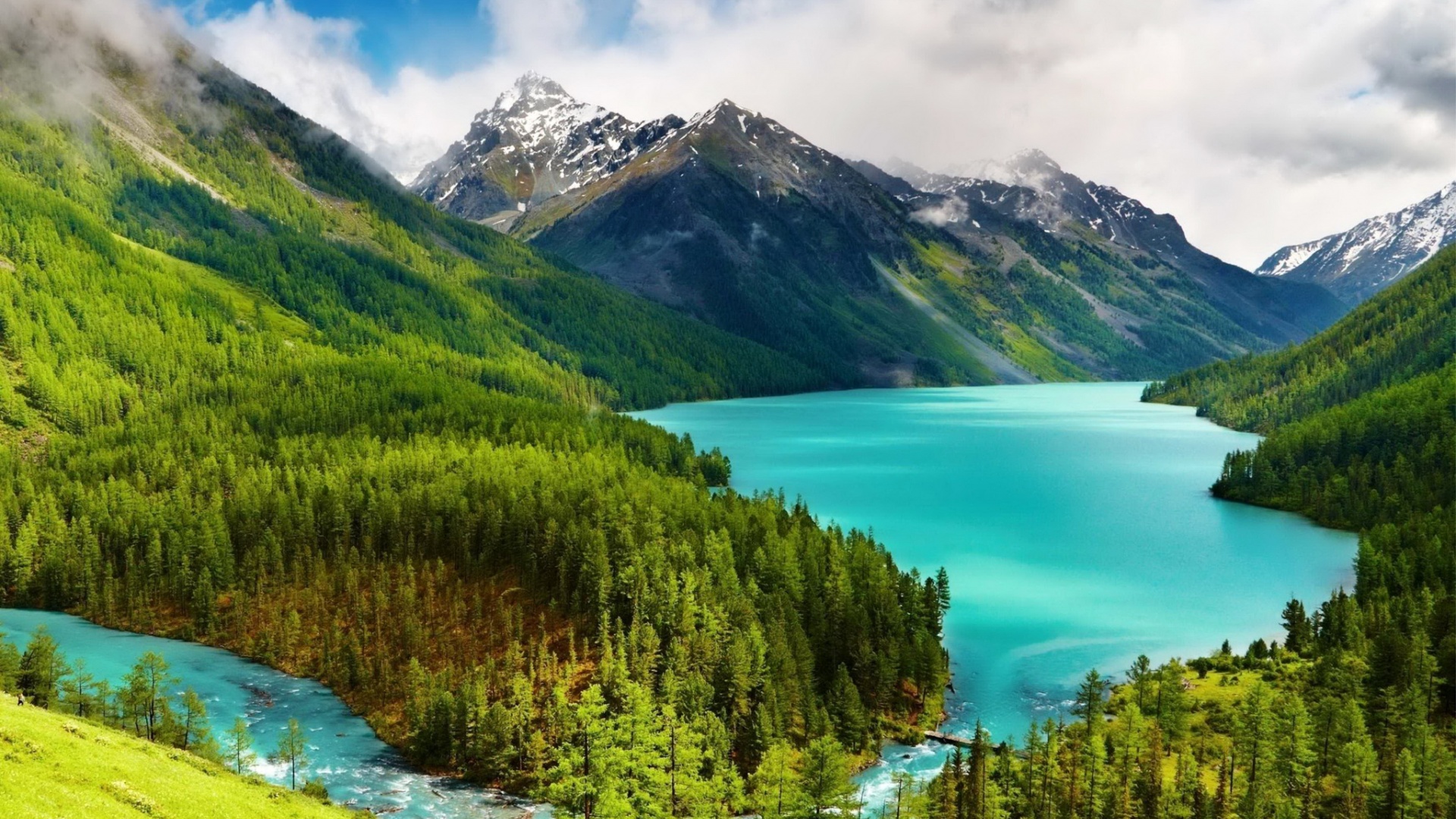 湖泊森林山川美景，免费高清风景壁纸下载，装点你的电脑桌面