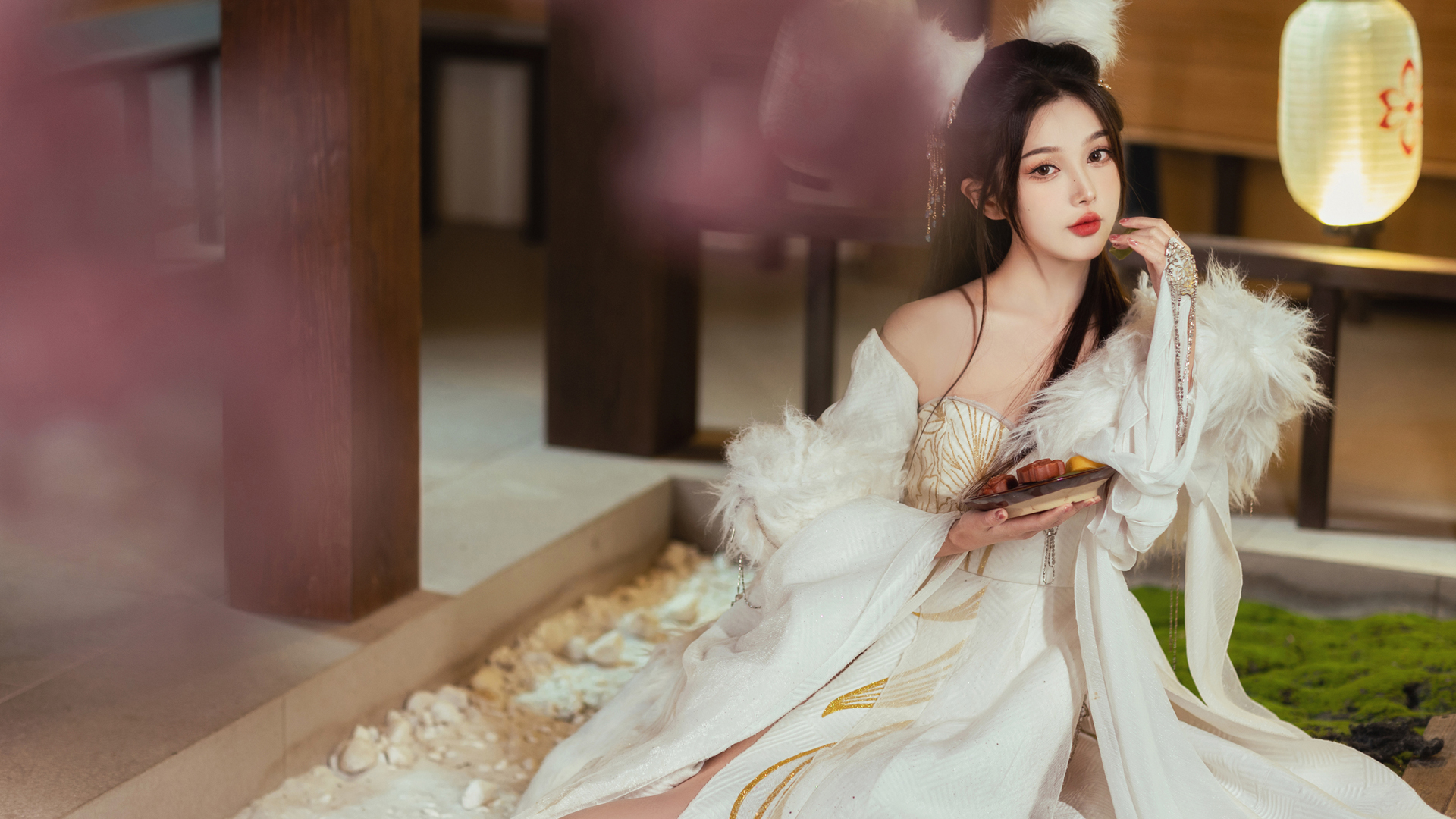 古风美女赏，灯笼饼与唯美古装壁纸，免费下载电脑美化新选择