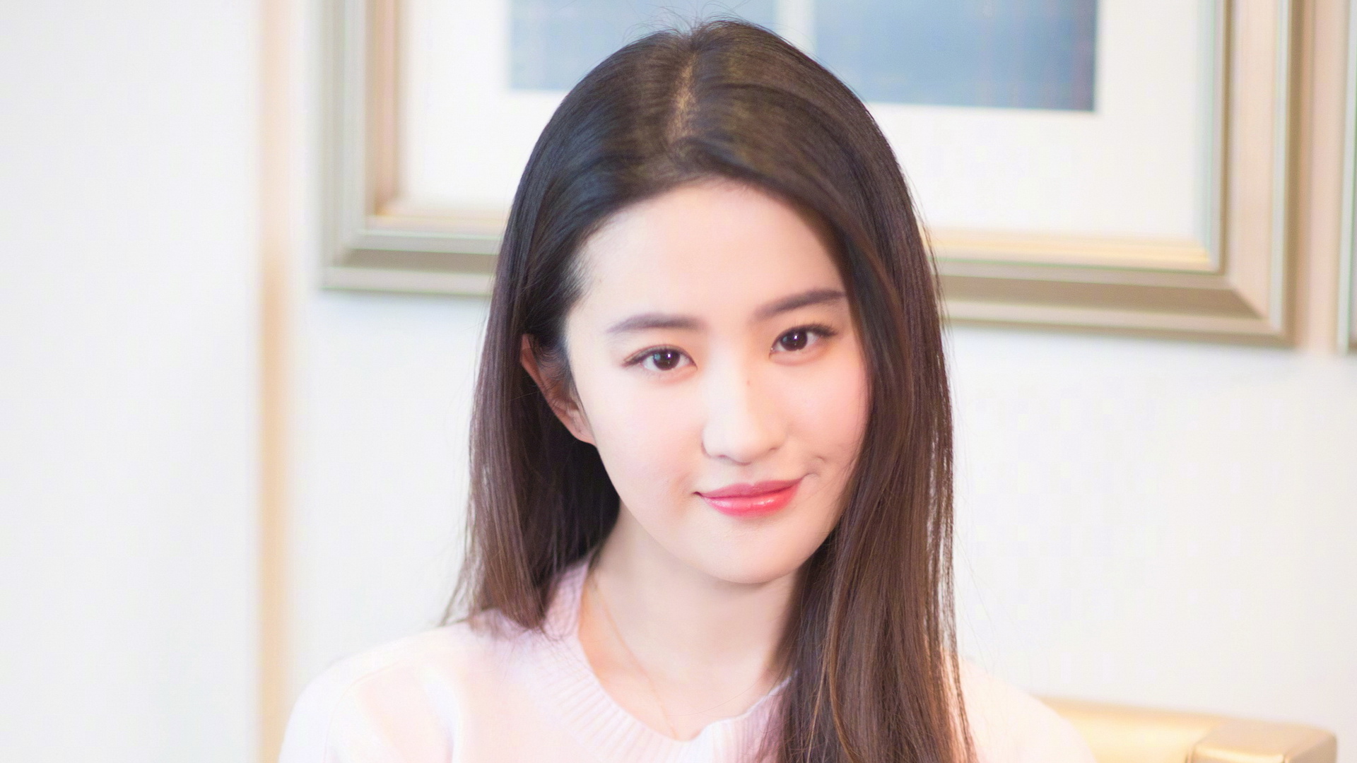 刘亦菲绝美电脑壁纸，高清美女图片免费下载