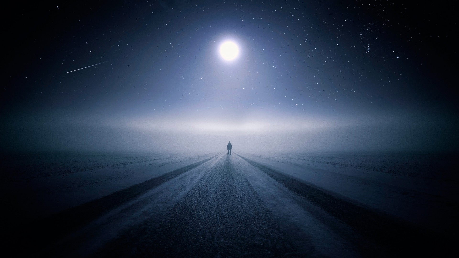 夜晚独行，月明星稀，唯美桌面壁纸，免费下载，个性非主流之选