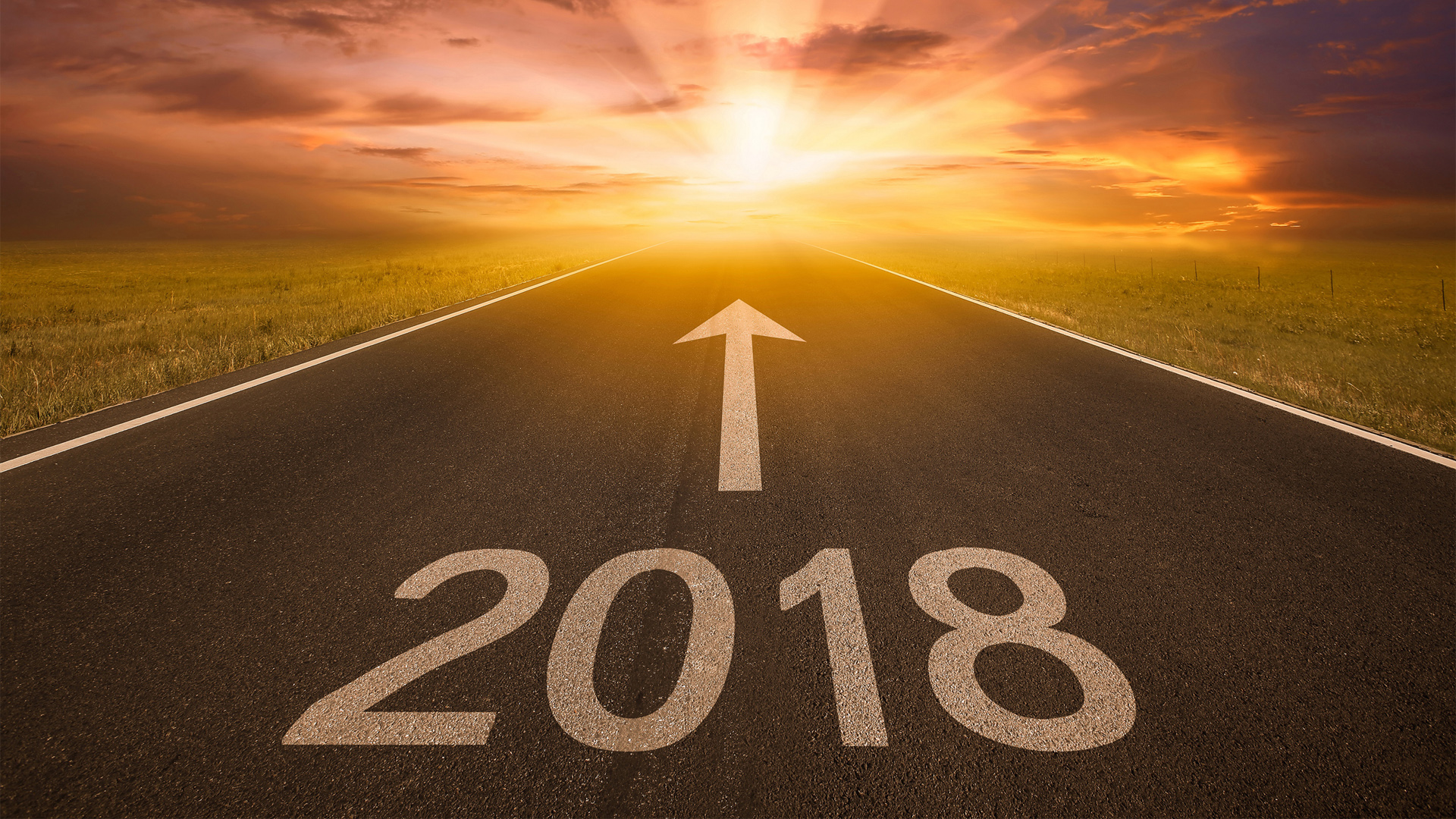 2018新启航，数字指针融入公路风景，阳光穿透云层，绝美壁纸免费下载