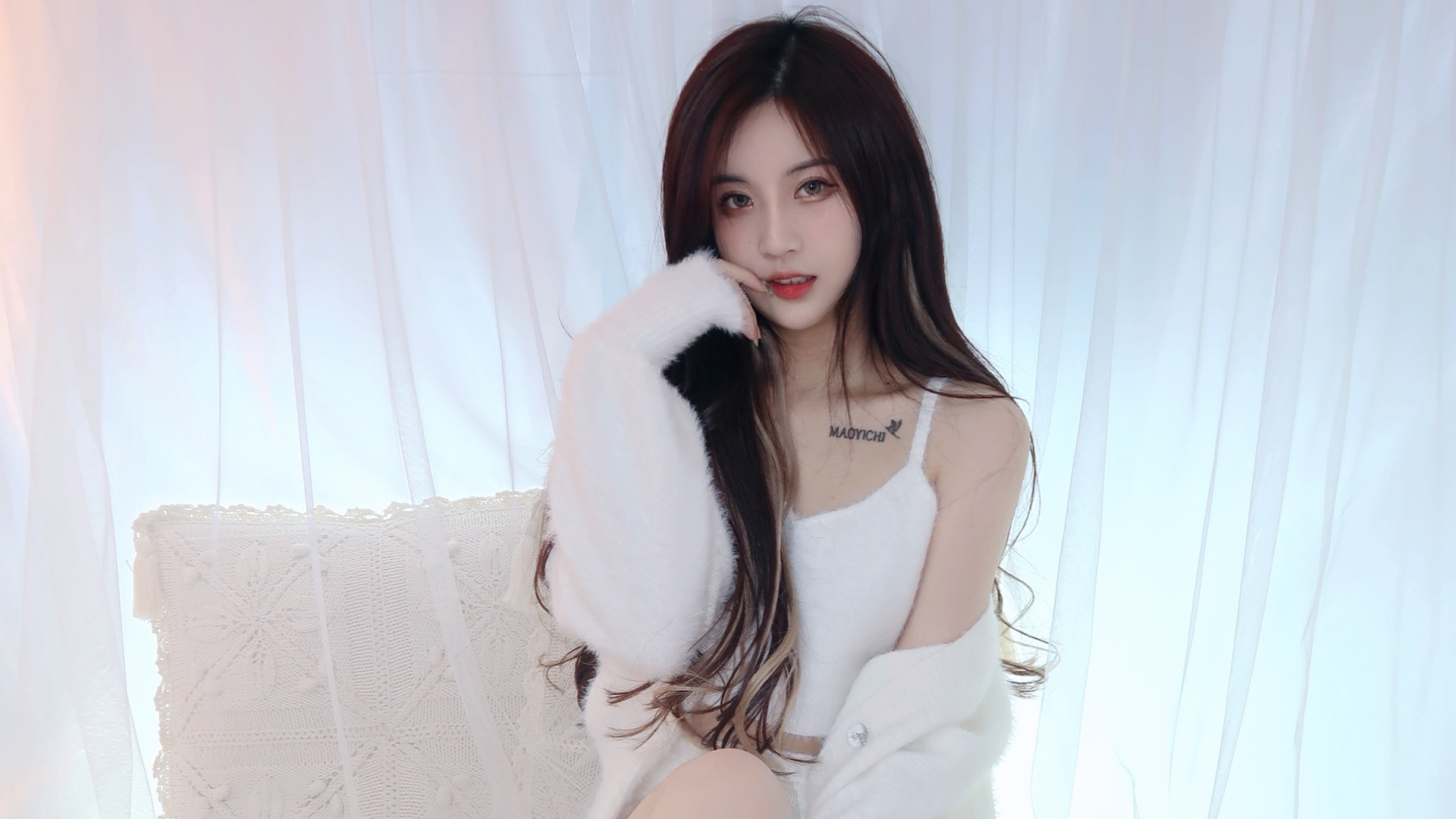 杨清柠绝美壁纸，免费下载，装点你的电脑桌面！