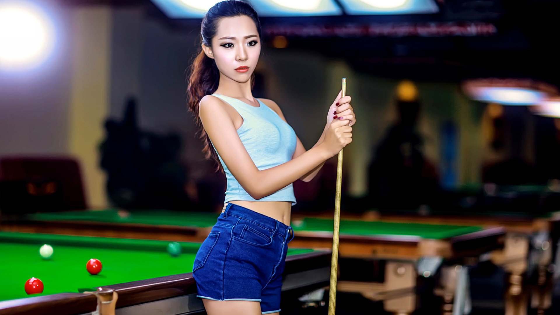 台球女神风采写真，精选高清壁纸，免费电脑桌面下载