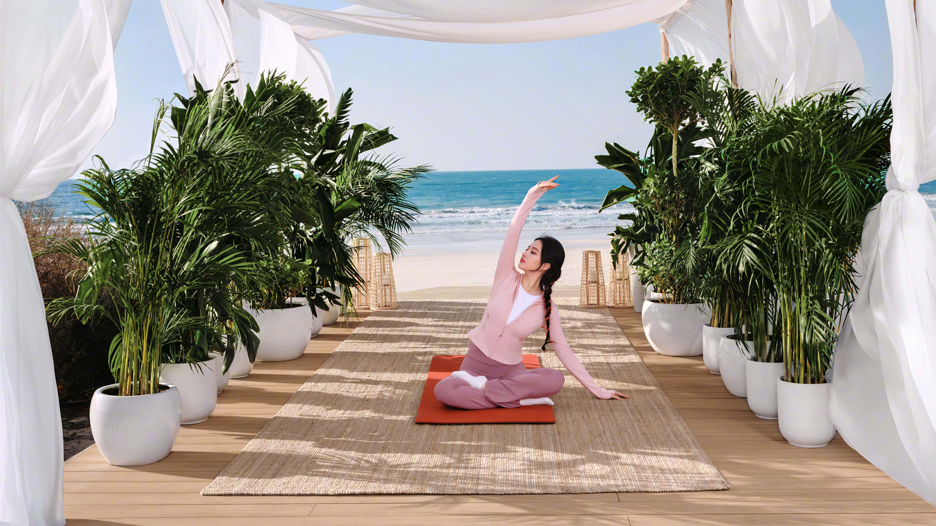 海边瑜伽刘亦菲美女壁纸，免费下载电脑桌面背景