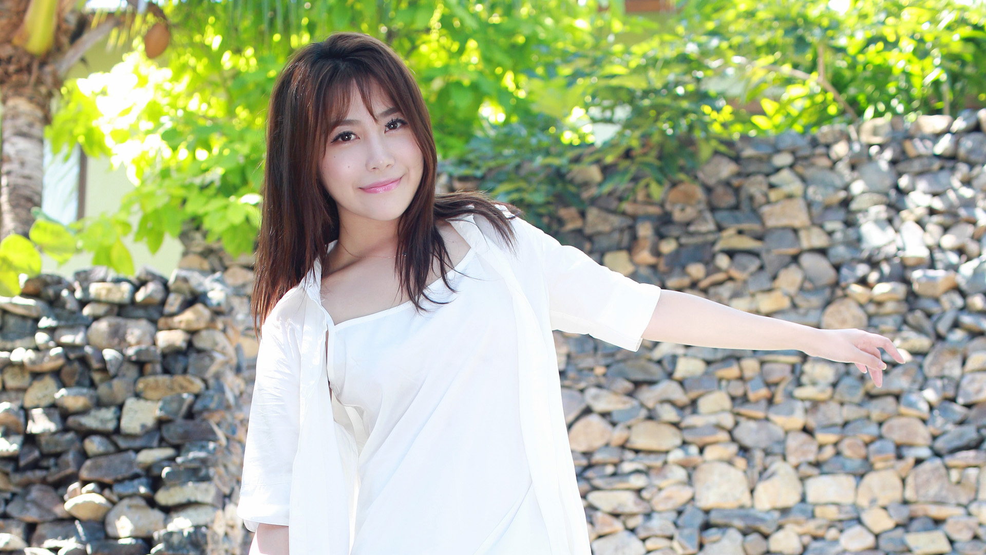 许诺Sabrina最新旅拍小清新桌面壁纸