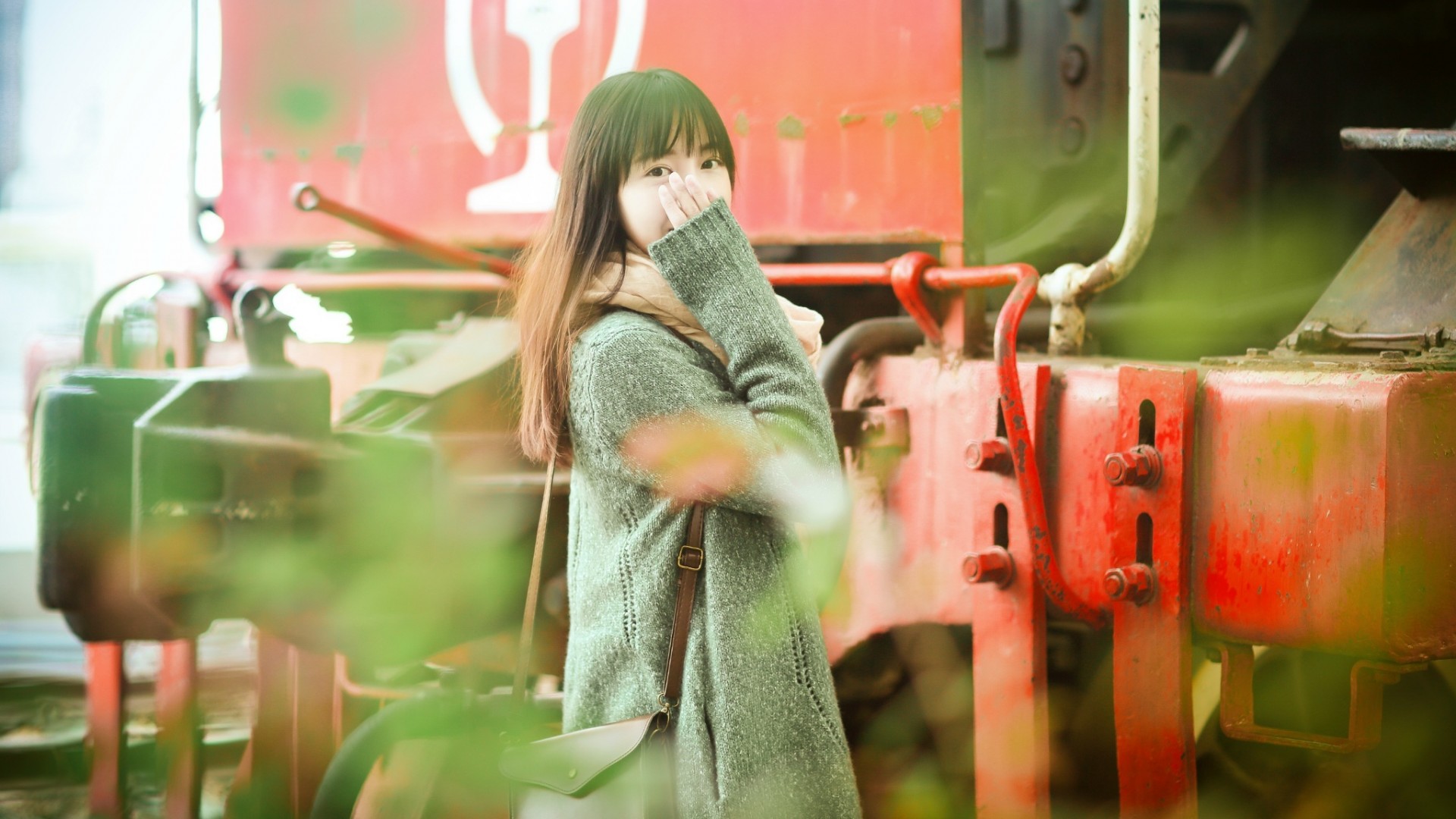 清新长发美女壁纸，免费电脑壁纸高清下载