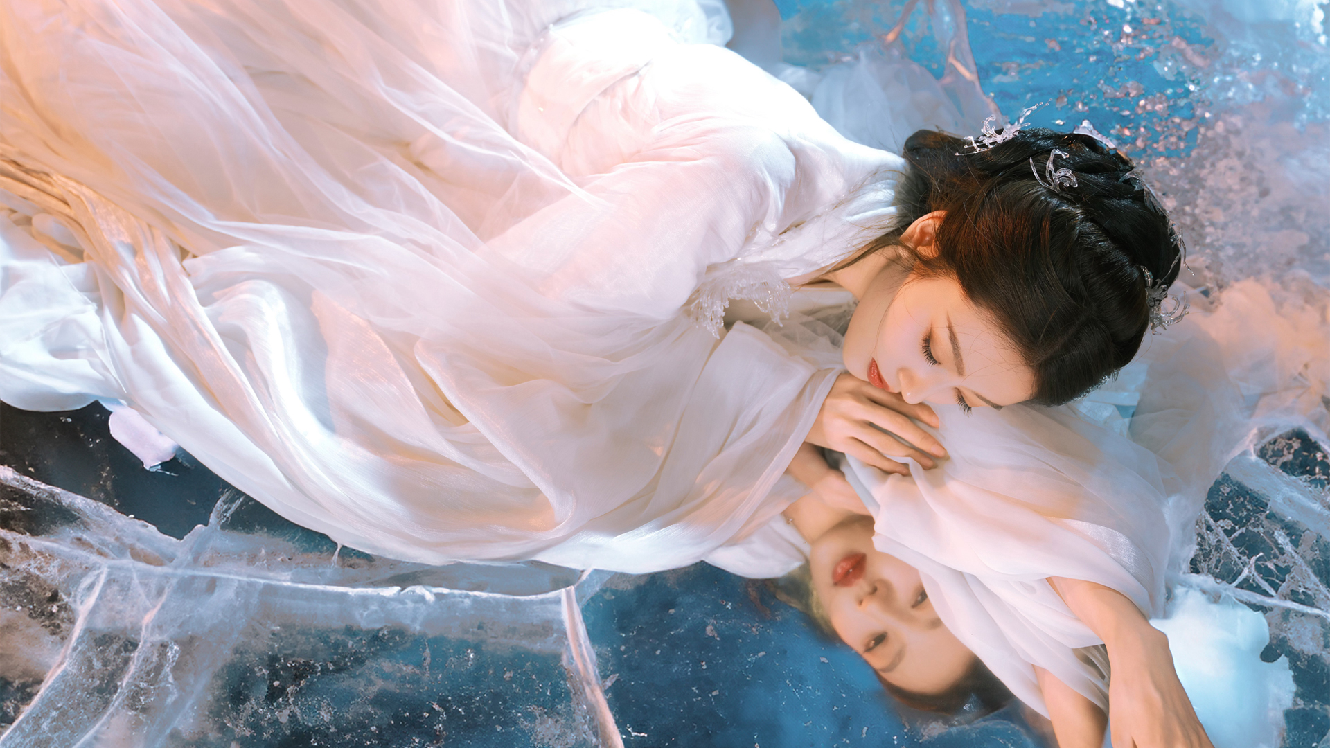何瑞贤古风白衣美女壁纸，唯美高清，免费电脑桌面下载