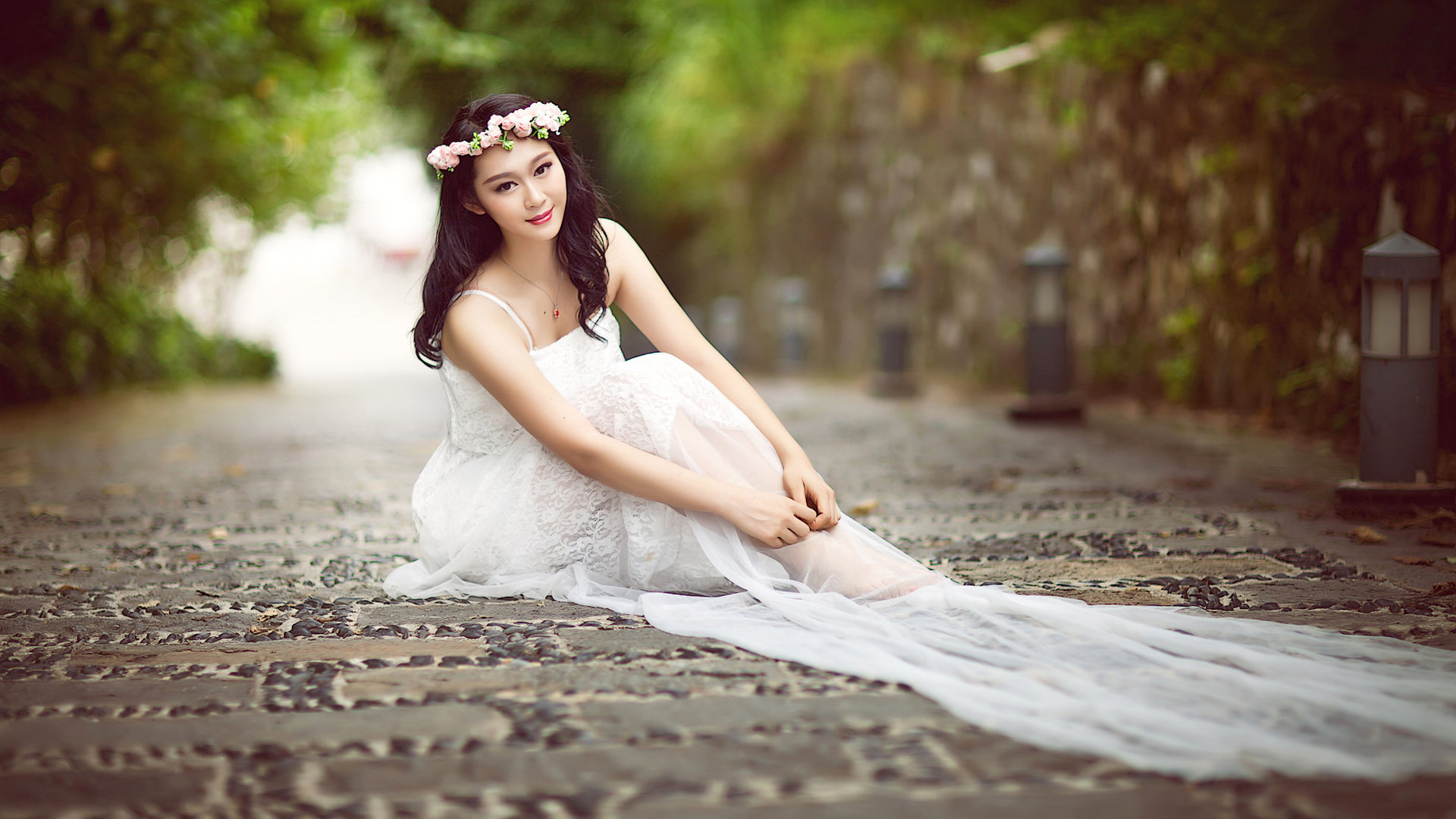 婚纱之美，花环环绕的漂亮新娘，精选美女壁纸免费下载