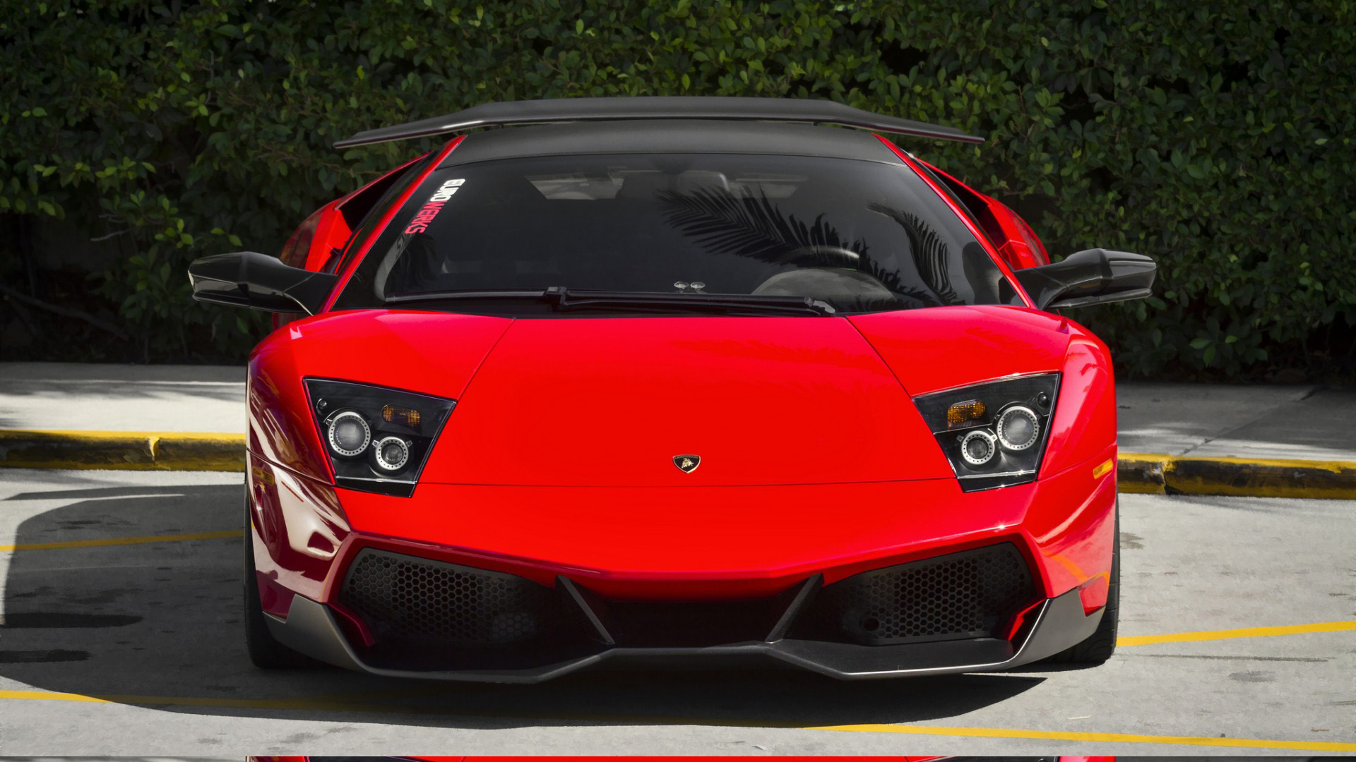兰博基尼Murcielago LP670 SV超级跑车，红色炫酷壁纸，免费电脑壁纸下载