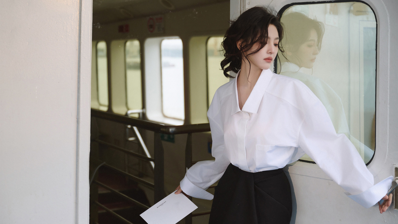 章若楠白衬衫美女免费电脑壁纸下载