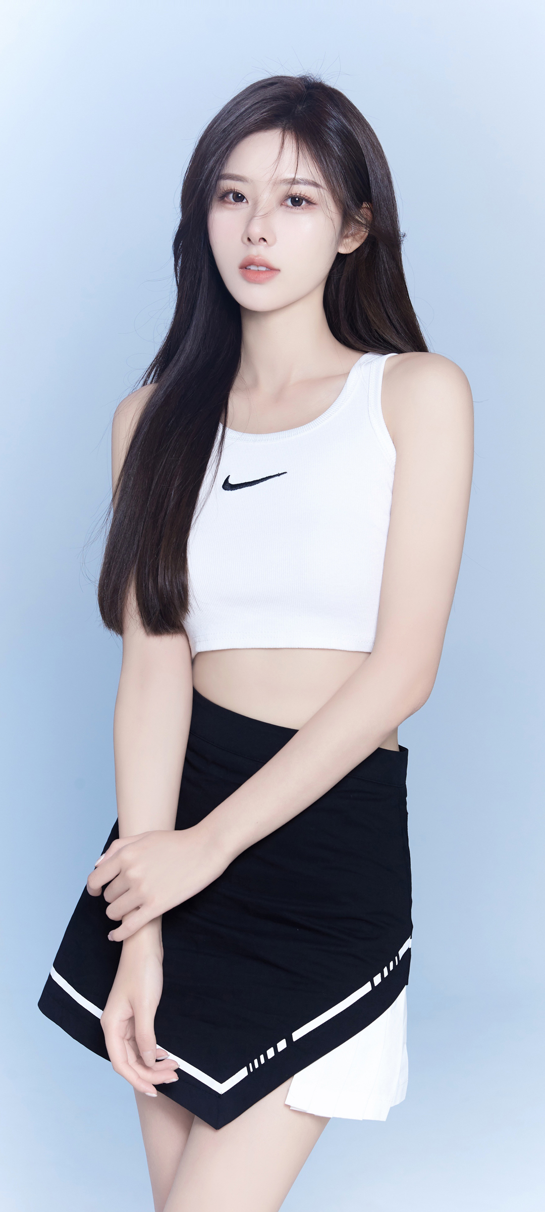 夏装长发美女手机壁纸，美腿小姐姐精选，免费下载