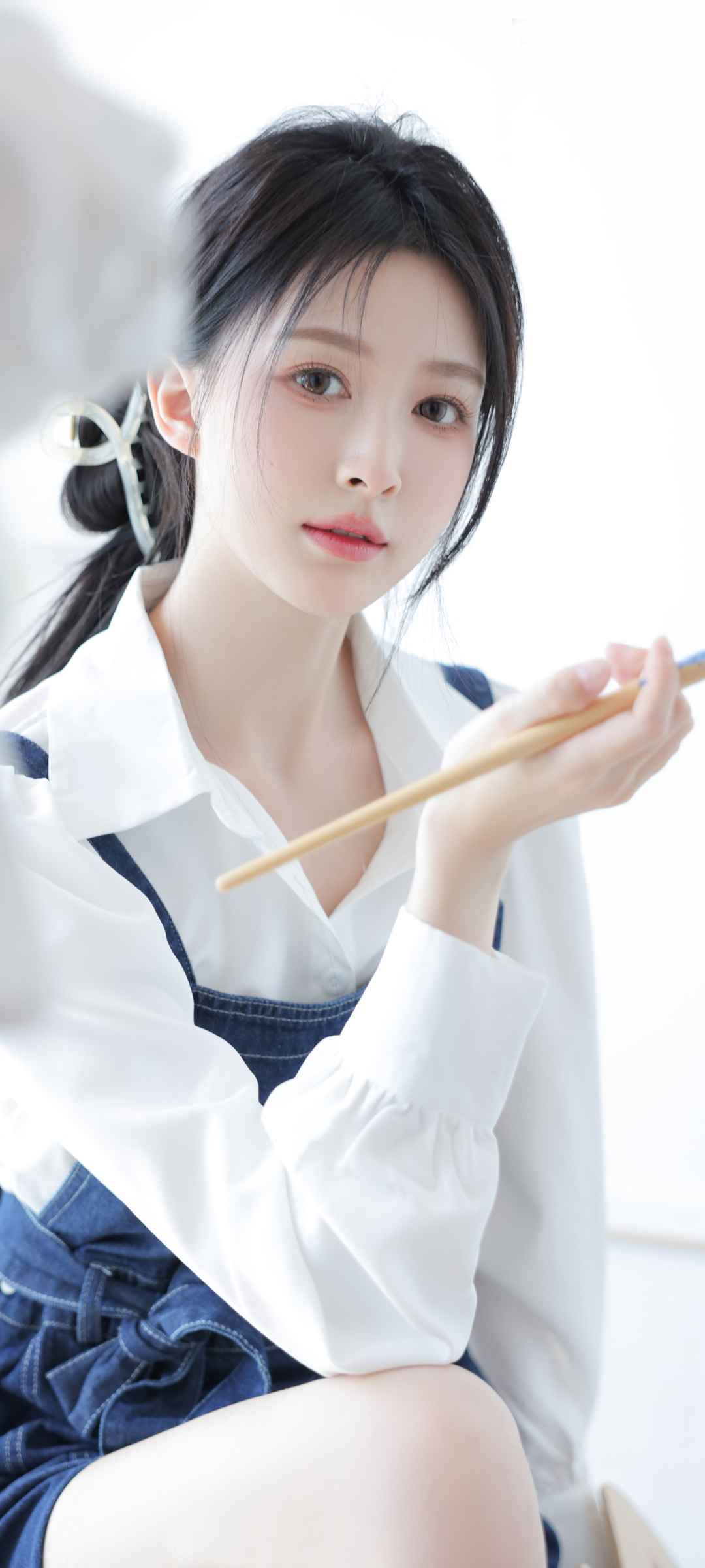 画室佳人秀色，绝美手机壁纸免费下载